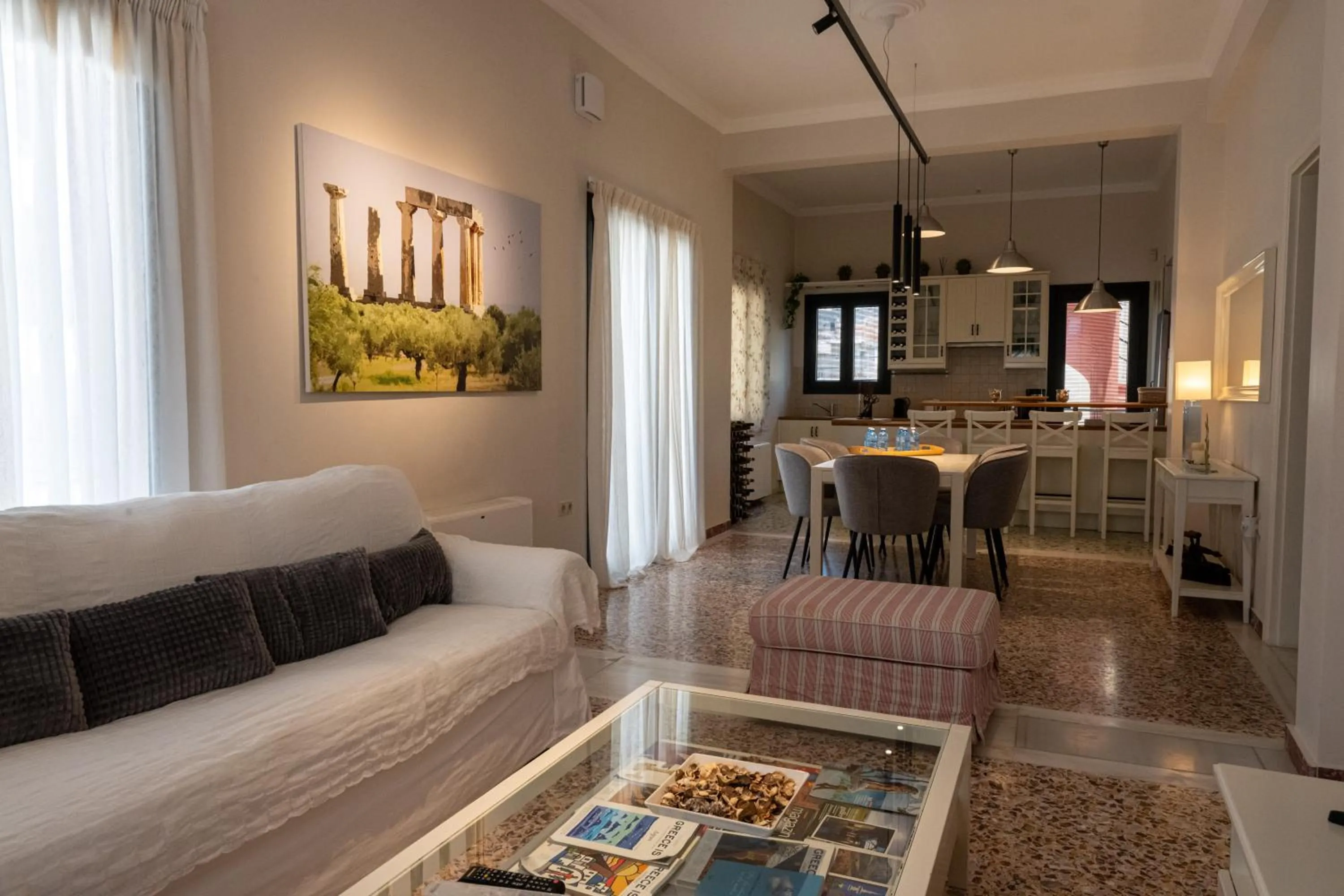 Living room in The Mansion - Kalamata Mediterranean Villas