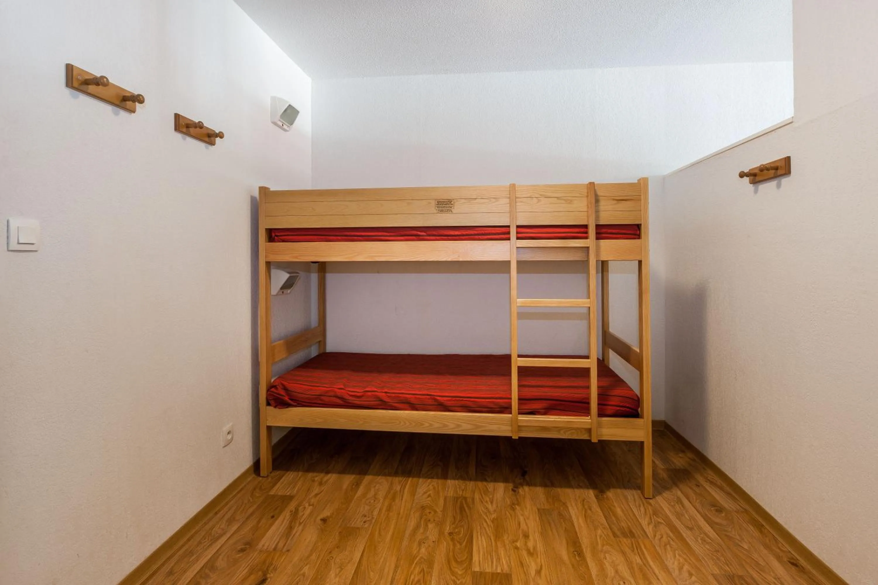 bunk bed, Bed in Les Cimes Du Val D'Allos