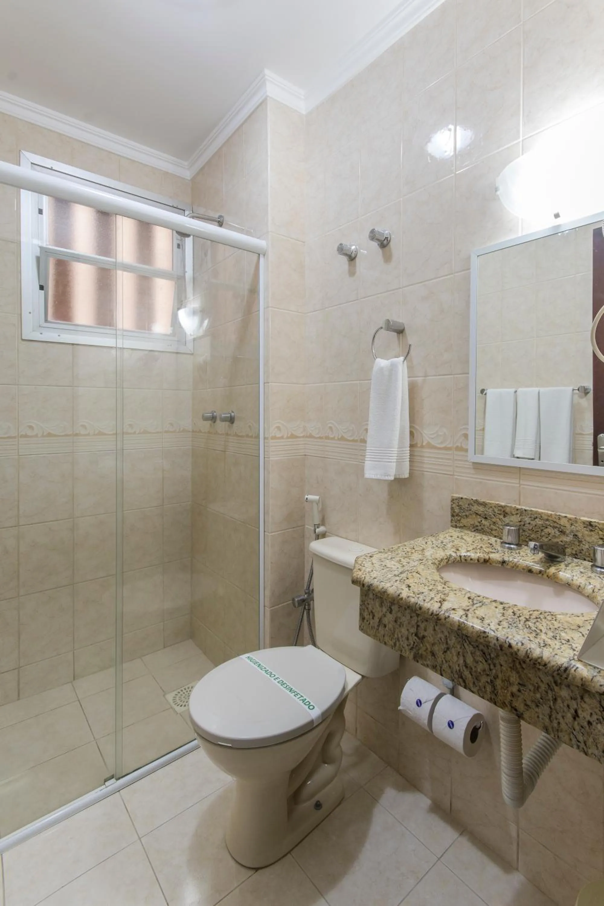 Shower in Hotel Gumz