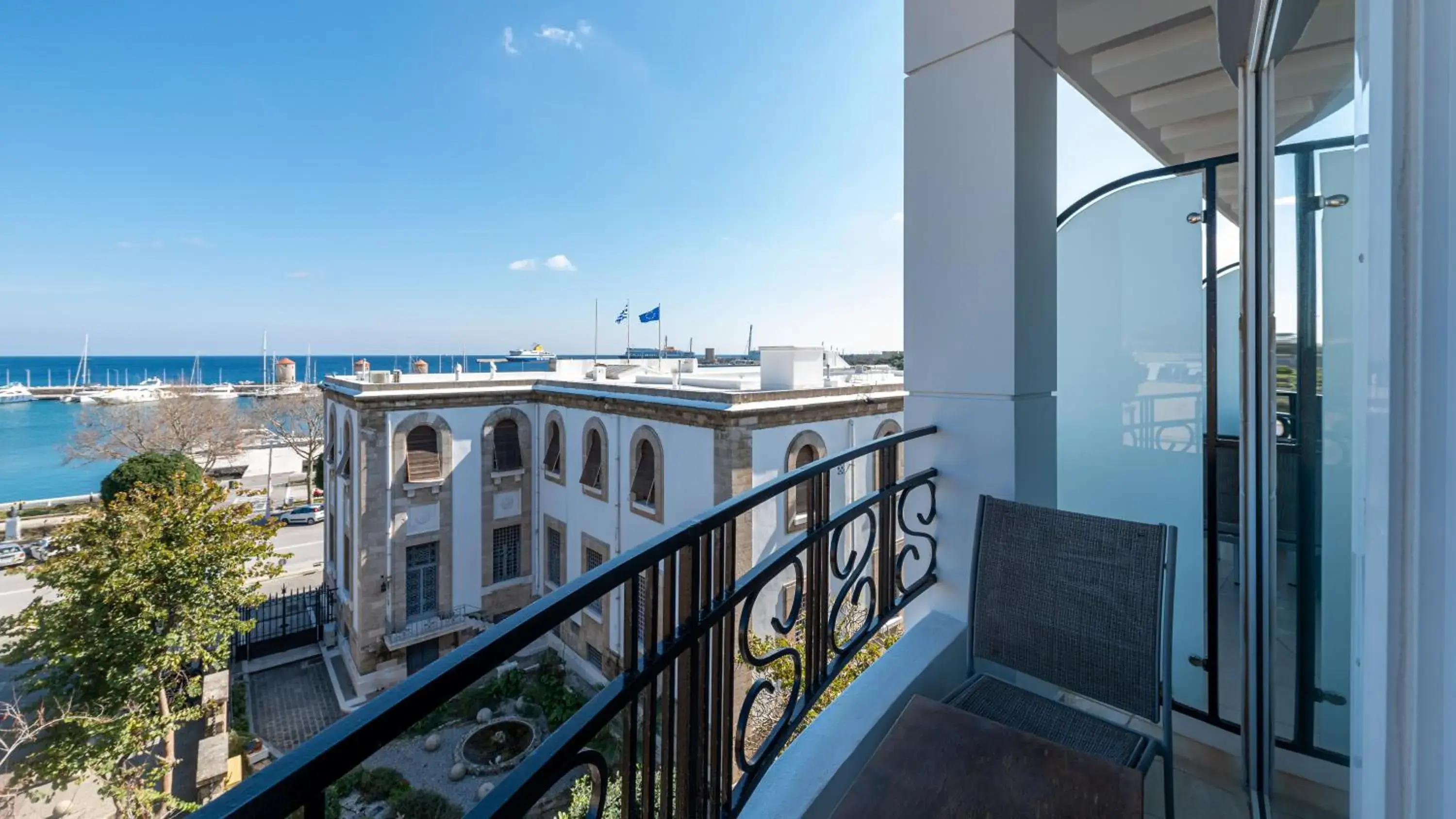 Twin Room in Hotel Hermes Twin Room in Hotel Hermes