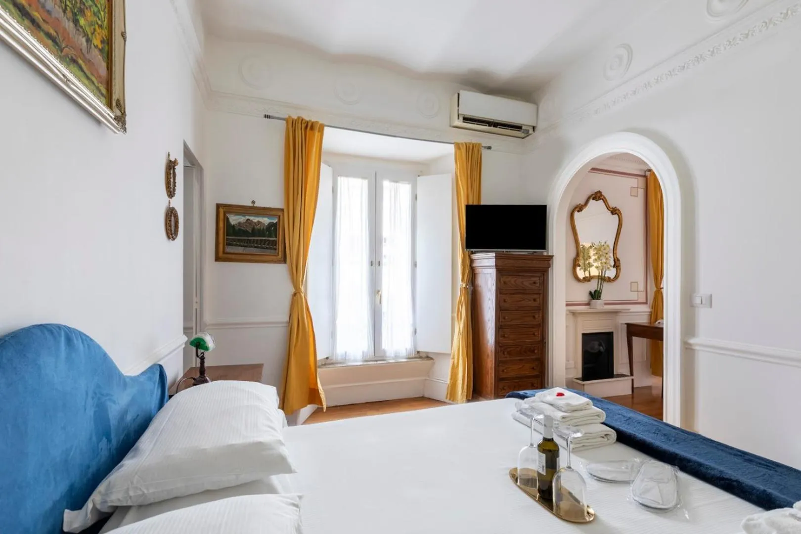 Bedroom, Bed in Martina House