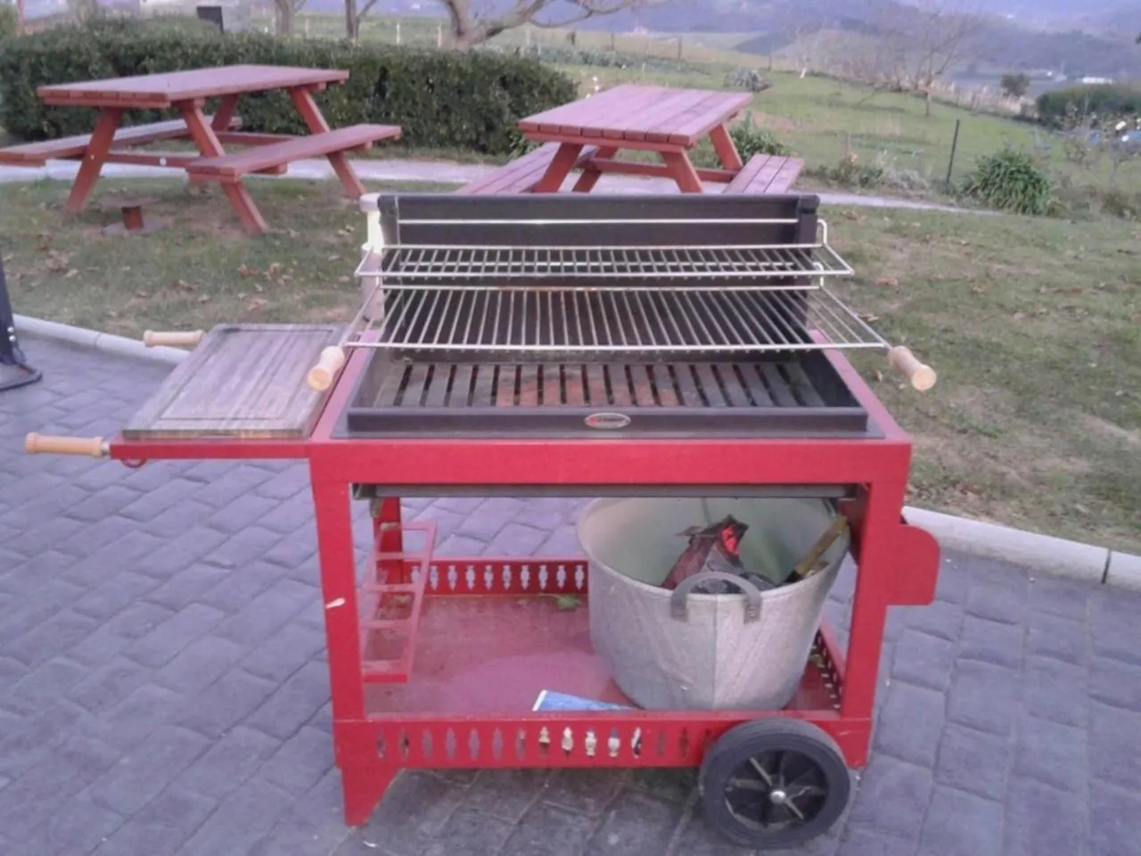 BBQ facilities in Endaneta Berri