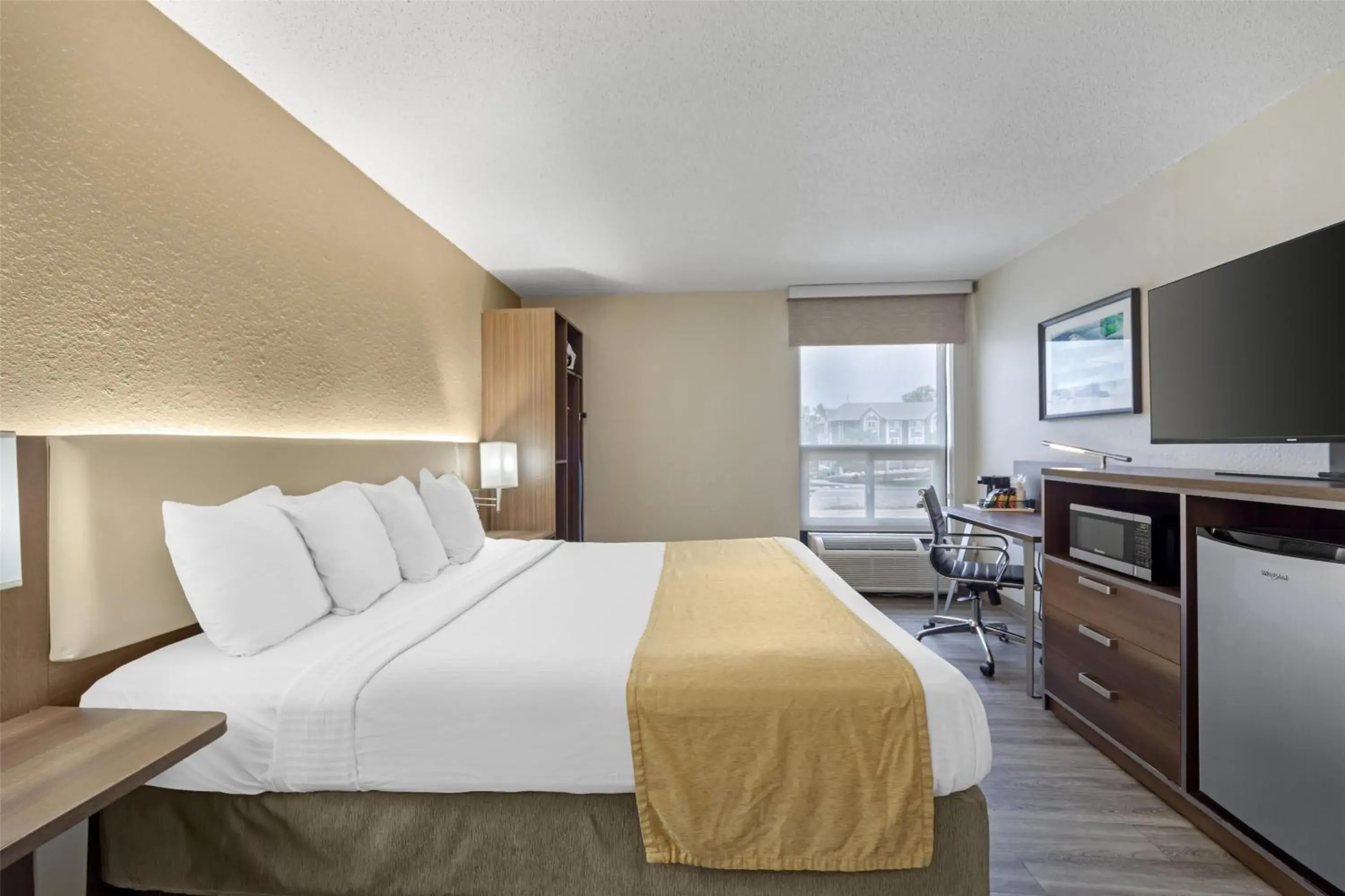 King Room - Smoking in Best Western Galaxy Inn King Room - Smoking in Best Western Galaxy Inn