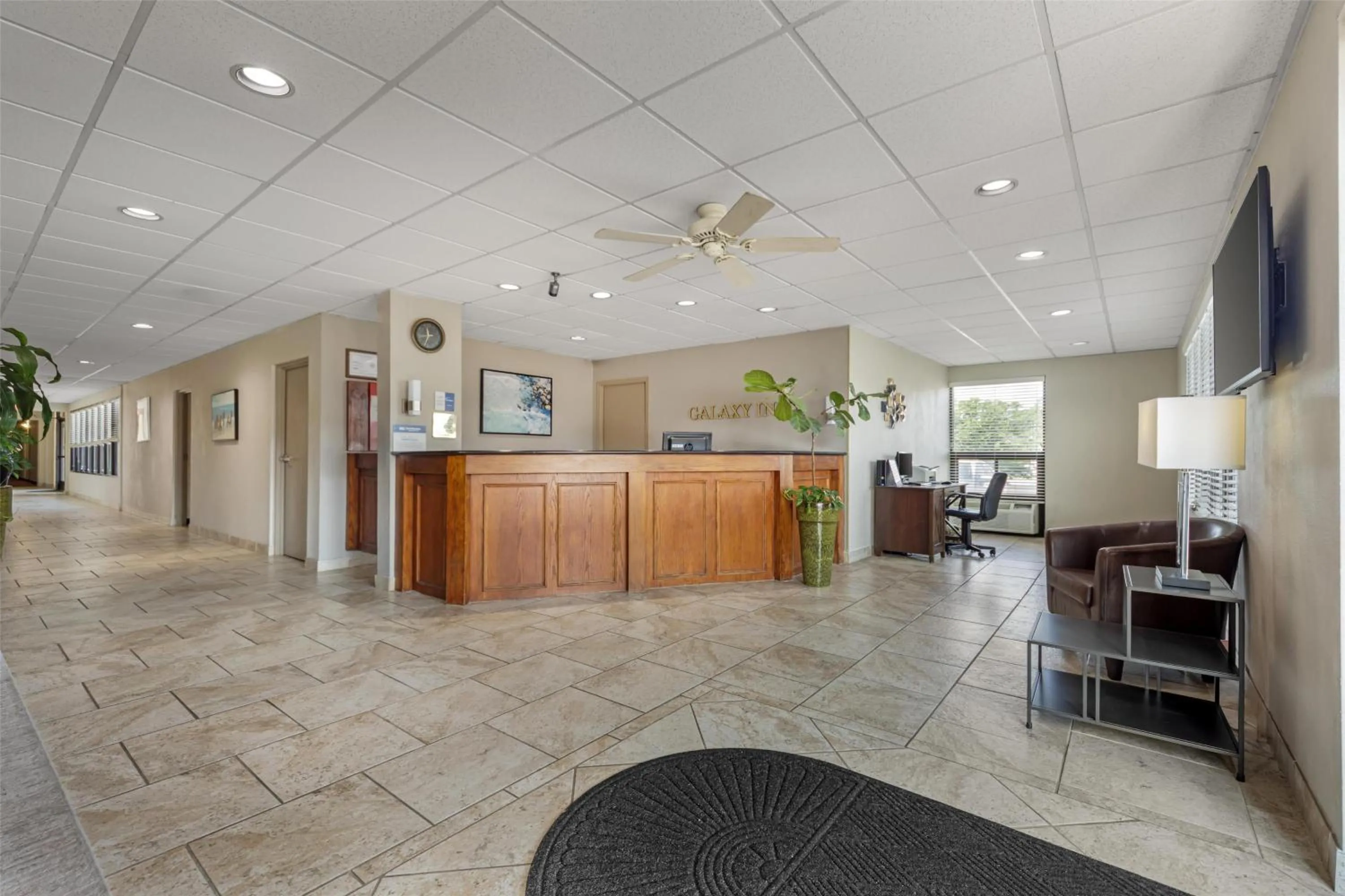 Lobby or reception in Best Western Galaxy Inn