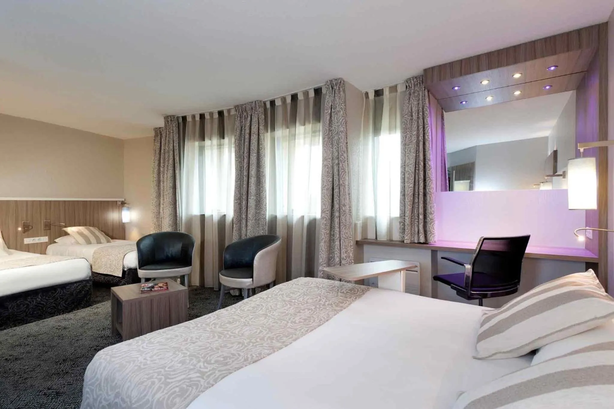 Bedroom, Bed in ibis Styles Melun