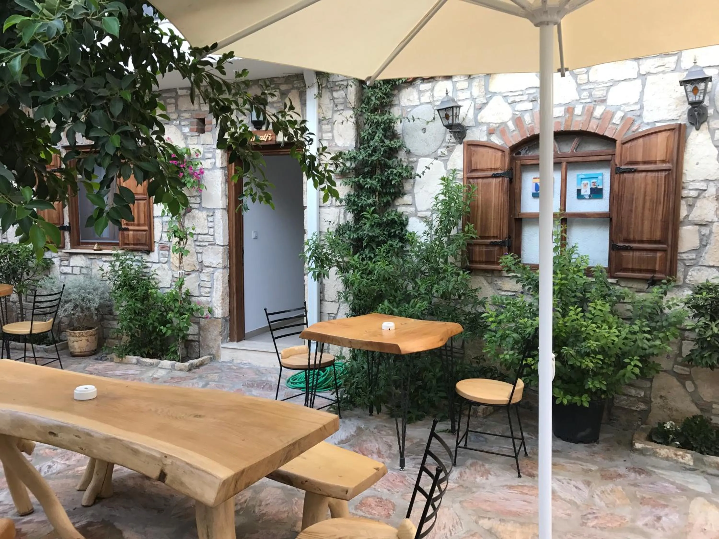 Garden in Monza House Otel