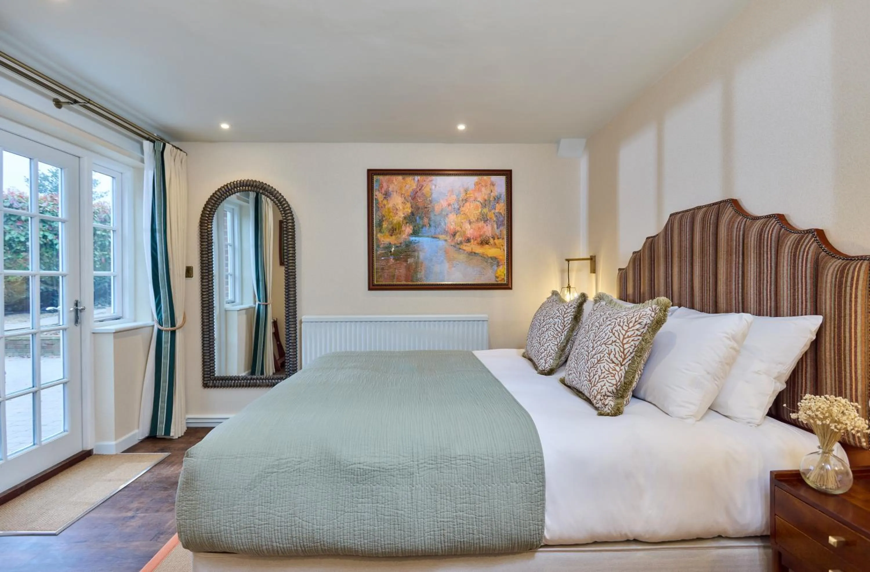 Bed in The Globe Inn