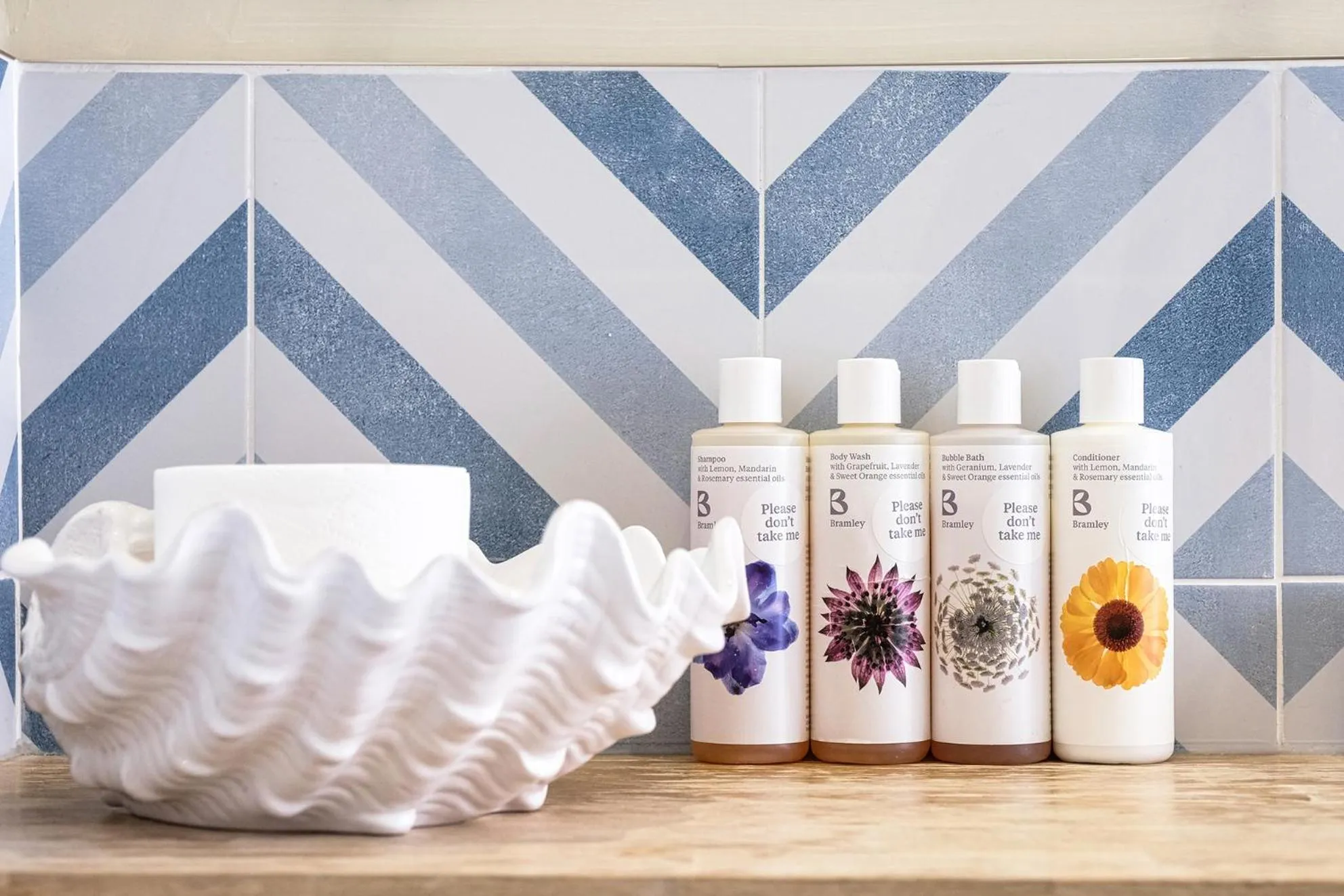 Bathroom in The Globe Inn