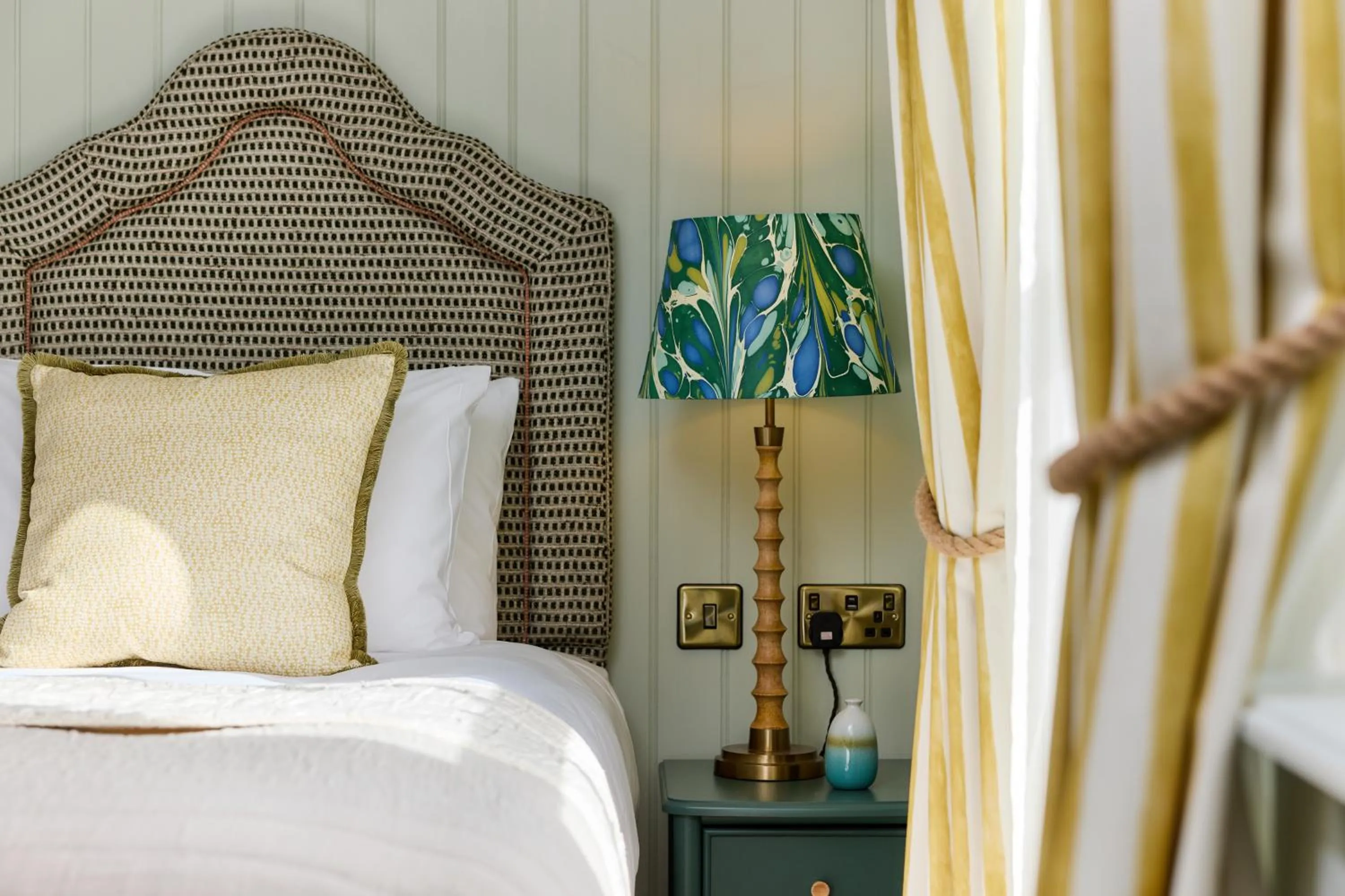 Bed in The Globe Inn