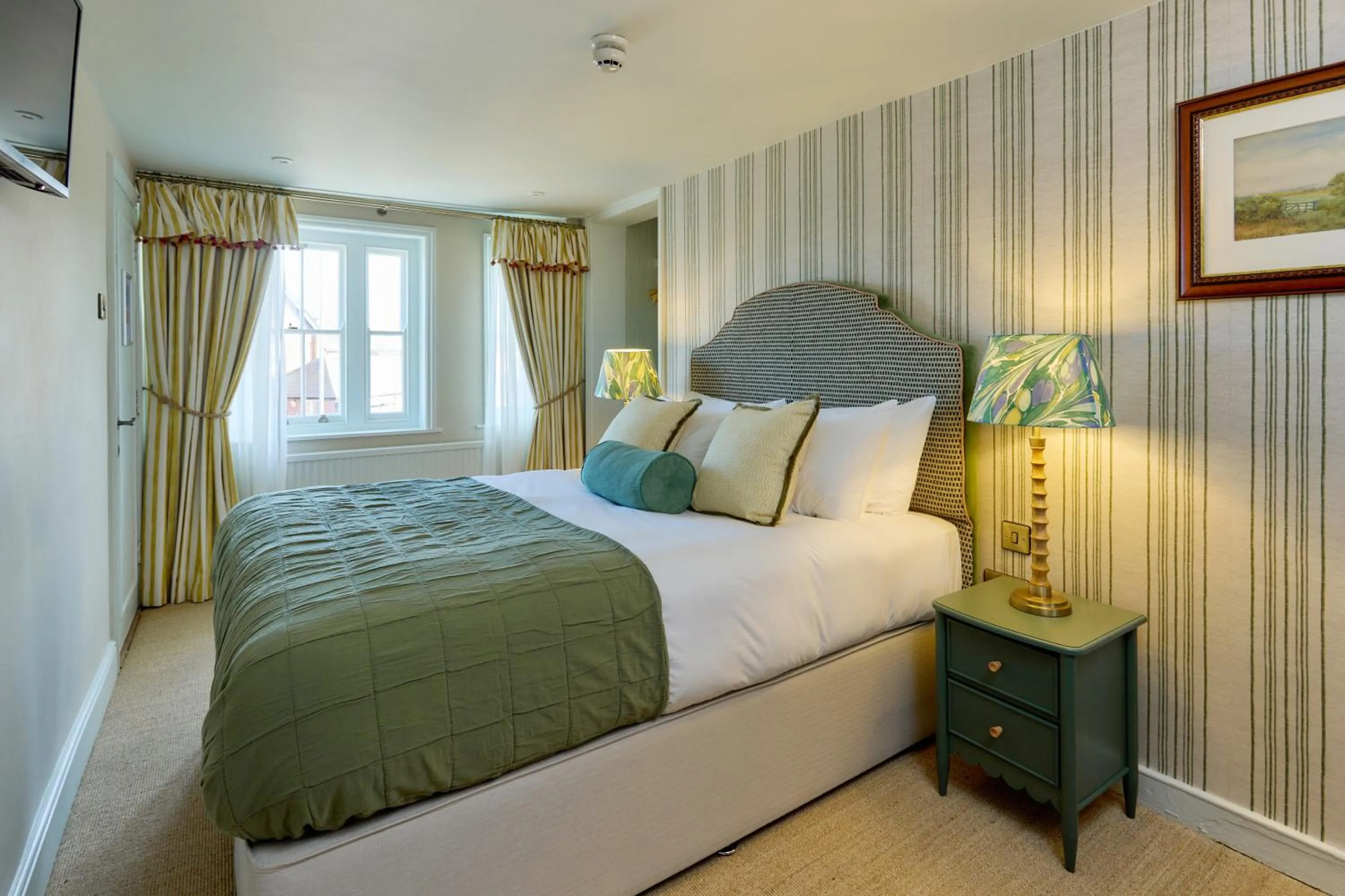 Bed in The Globe Inn