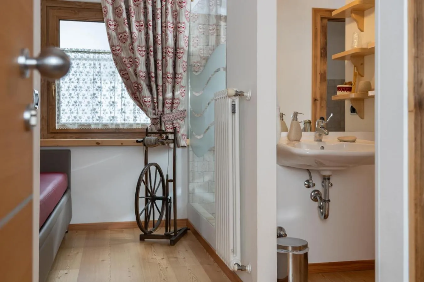 Bathroom in Garnì Ladin