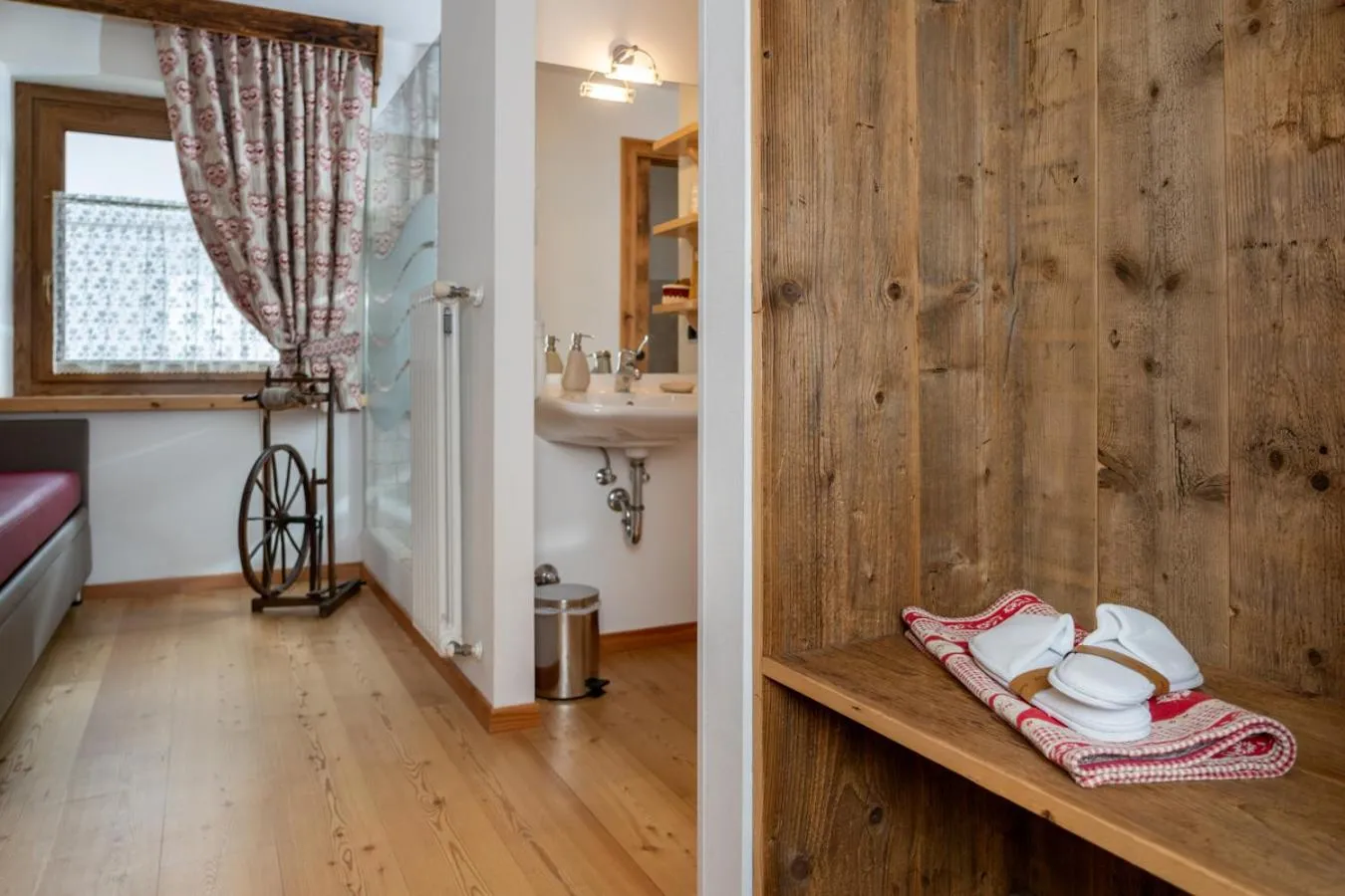 Bathroom in Garnì Ladin