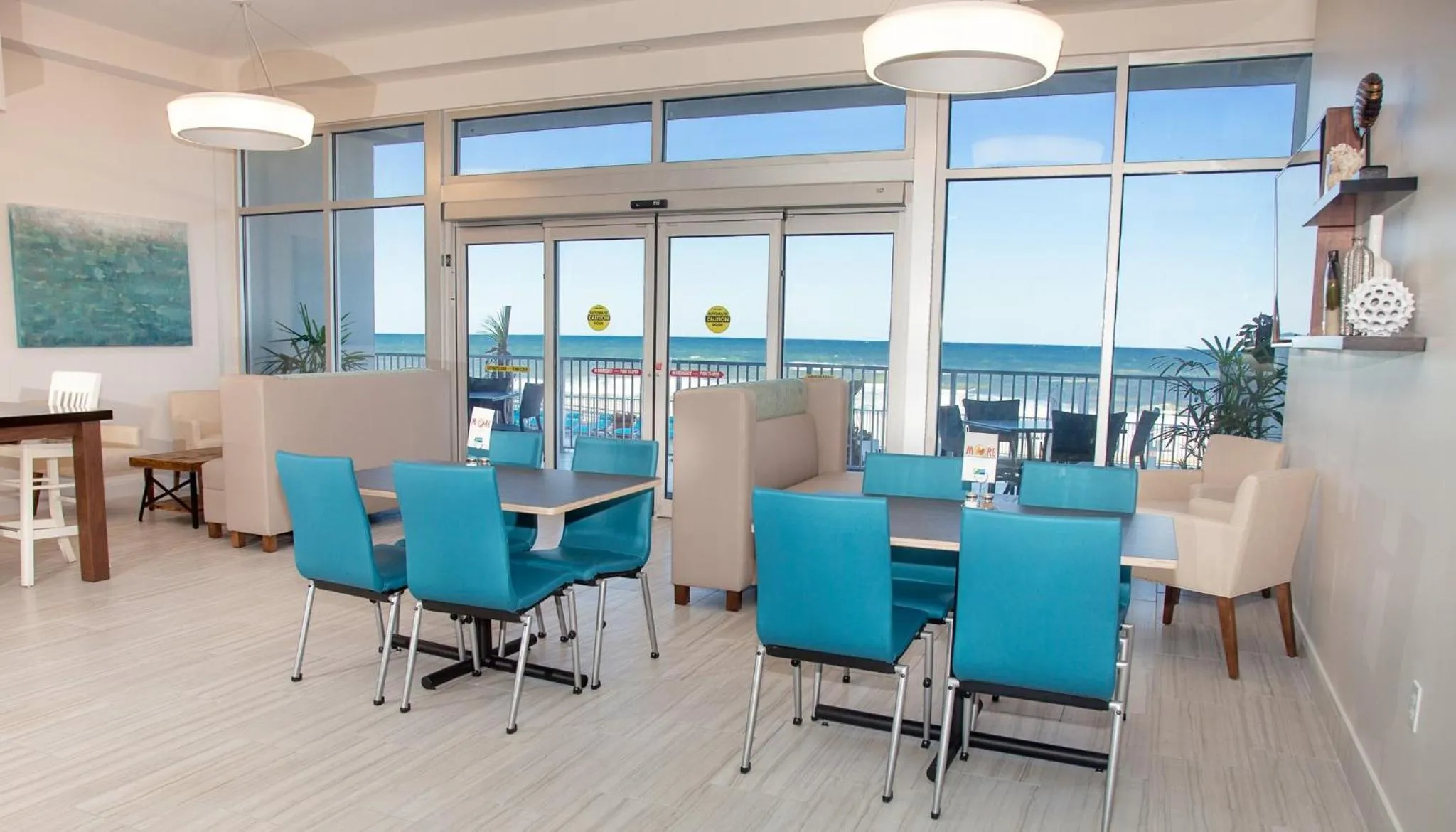 Breakfast in Holiday Inn Express & Suites Panama City Beach - Beachfront by IHG