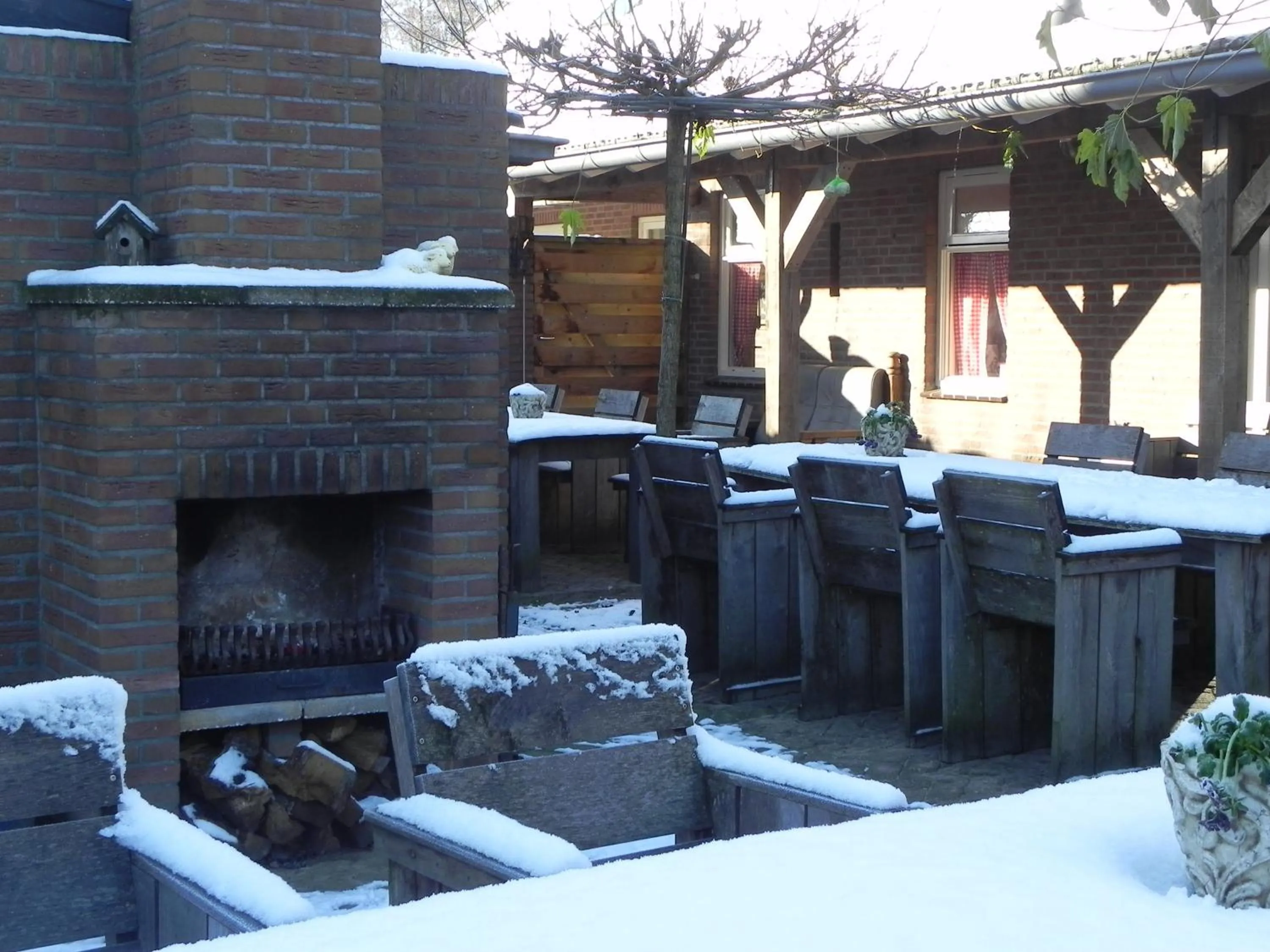 Facade/entrance in Hoeve de Mertel