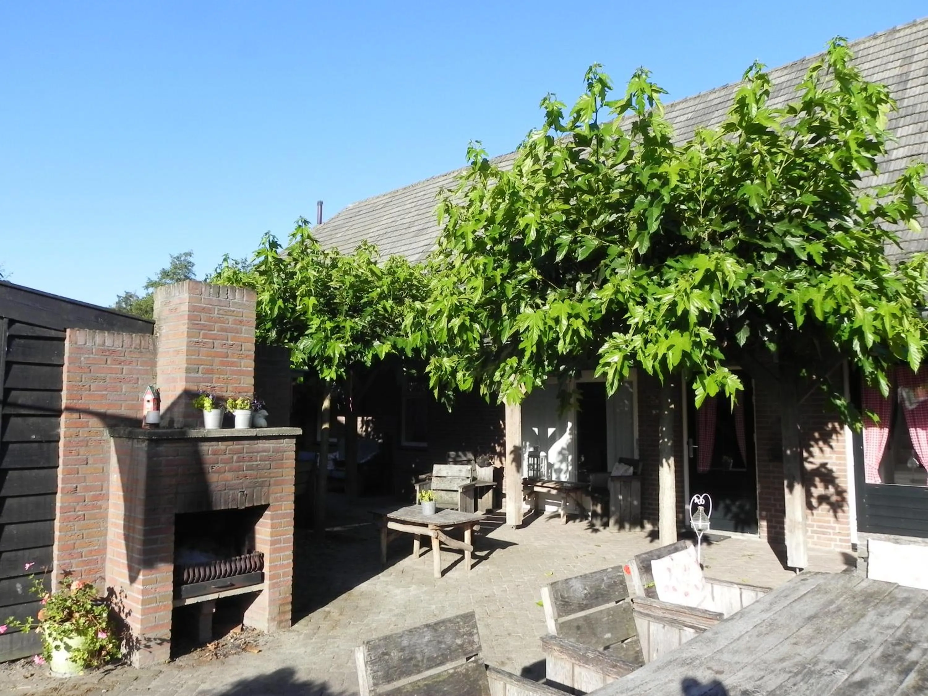 Patio in Hoeve de Mertel