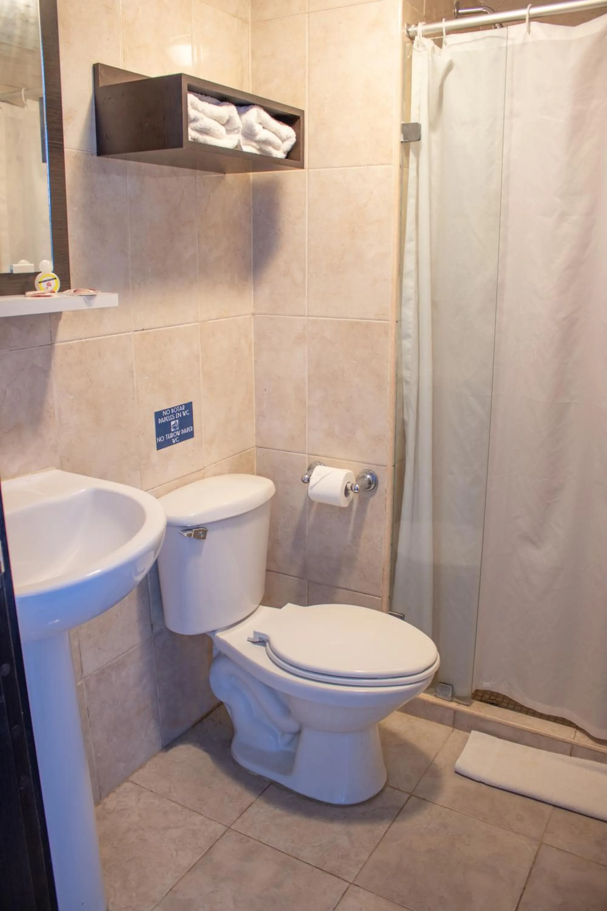 Bathroom in Club Punta Playa Hotel