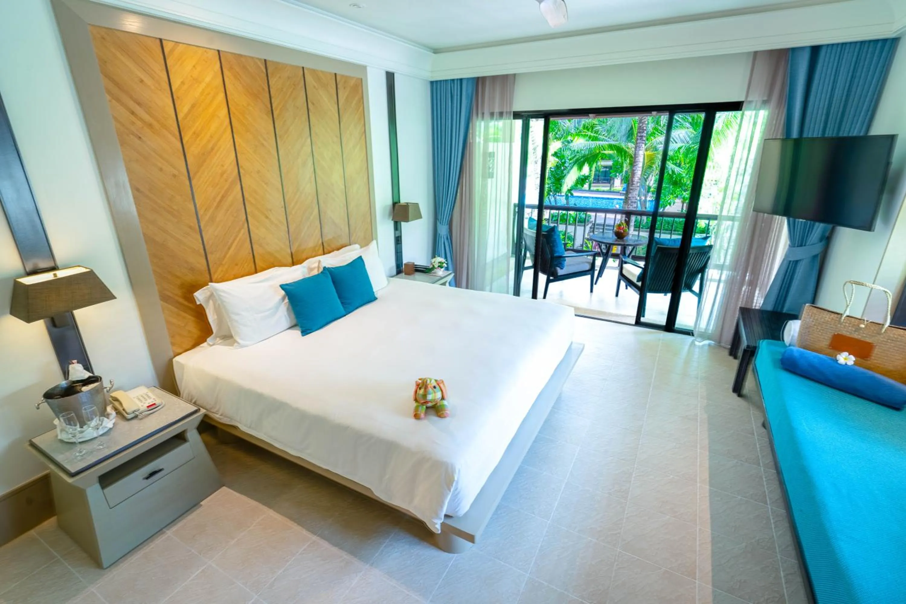 Property building, Bed in Layana Resort & Spa - Adult Only