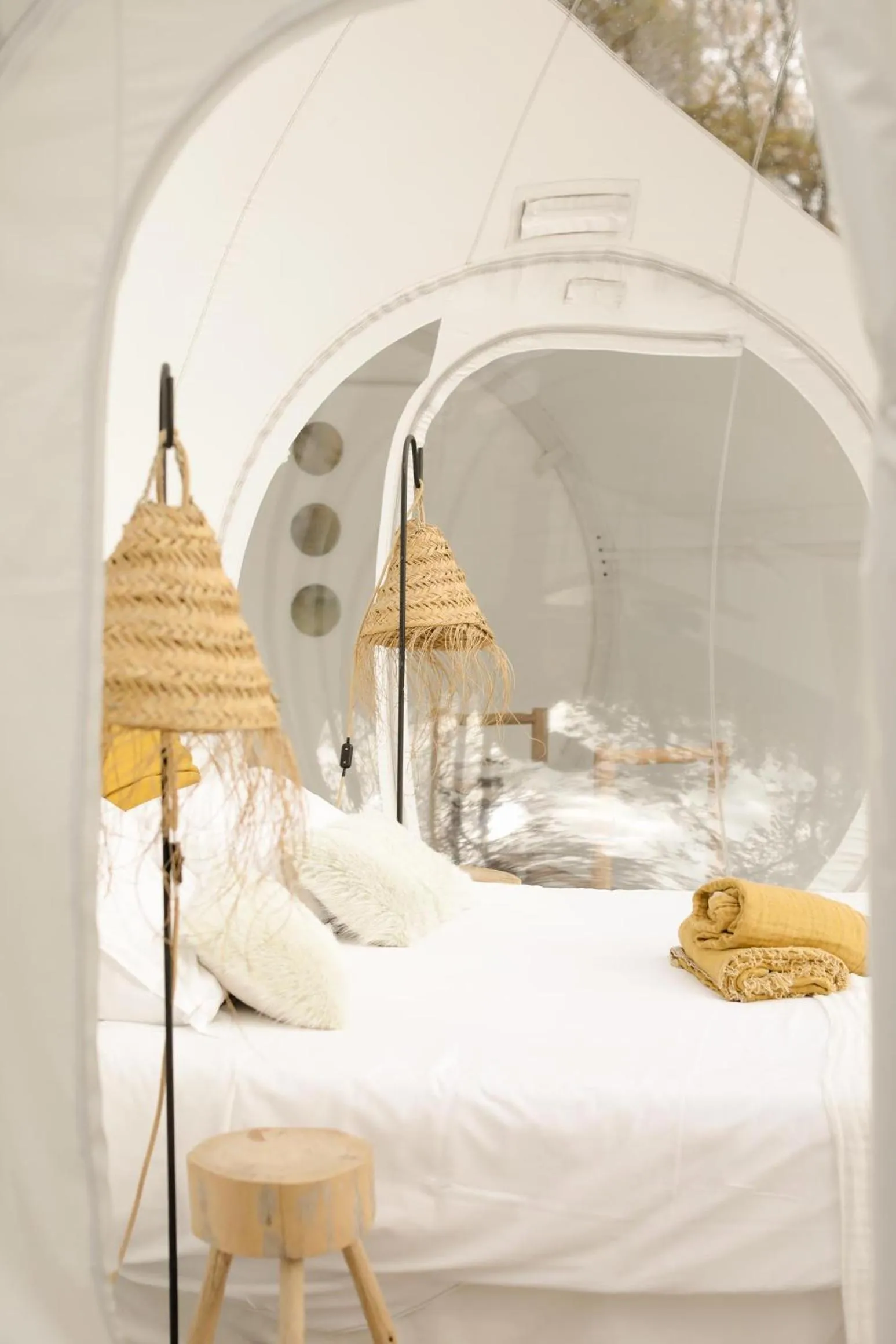 Bed in Les Bulles De Bordeaux