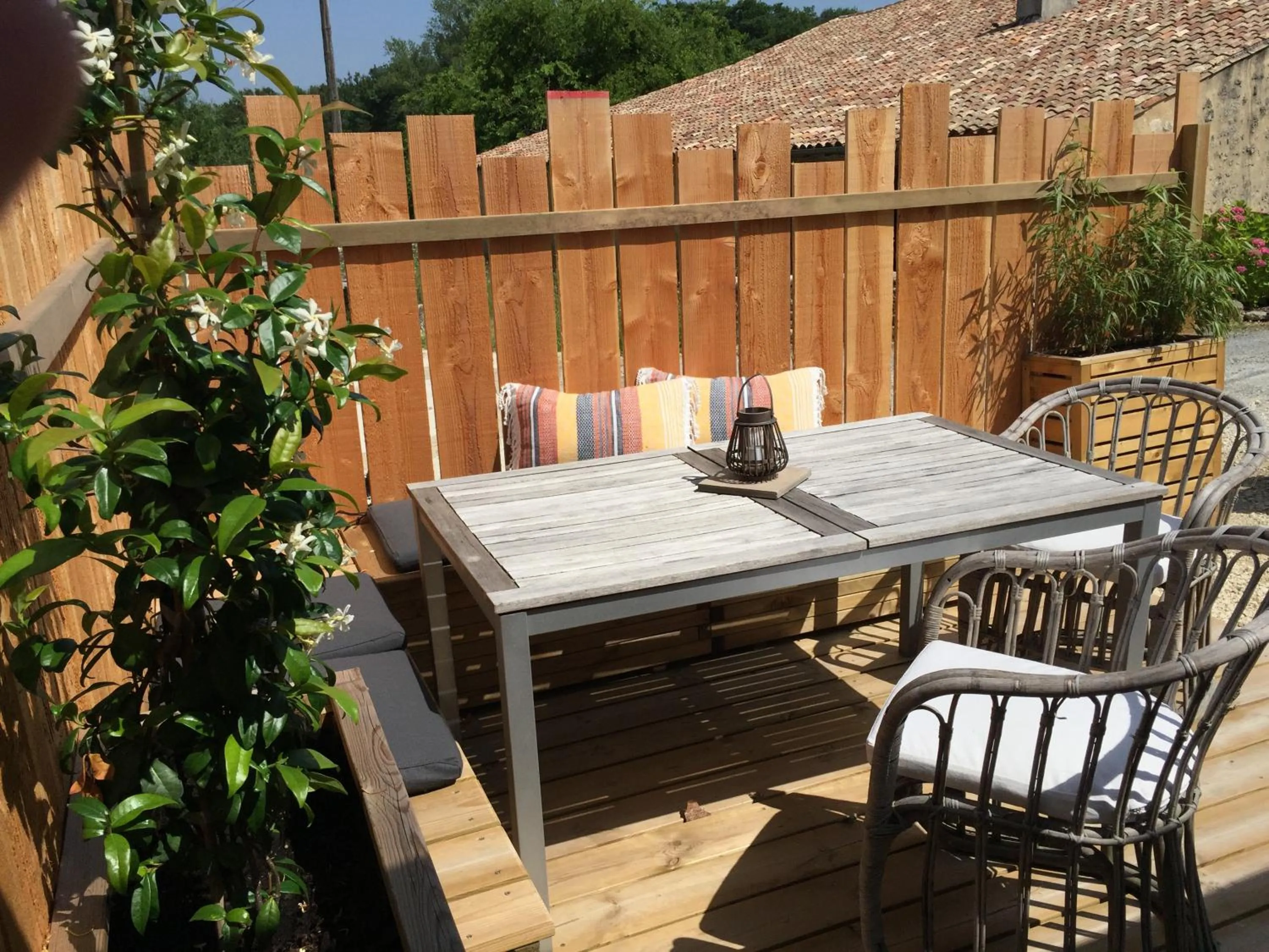 Patio in Les Bulles De Bordeaux