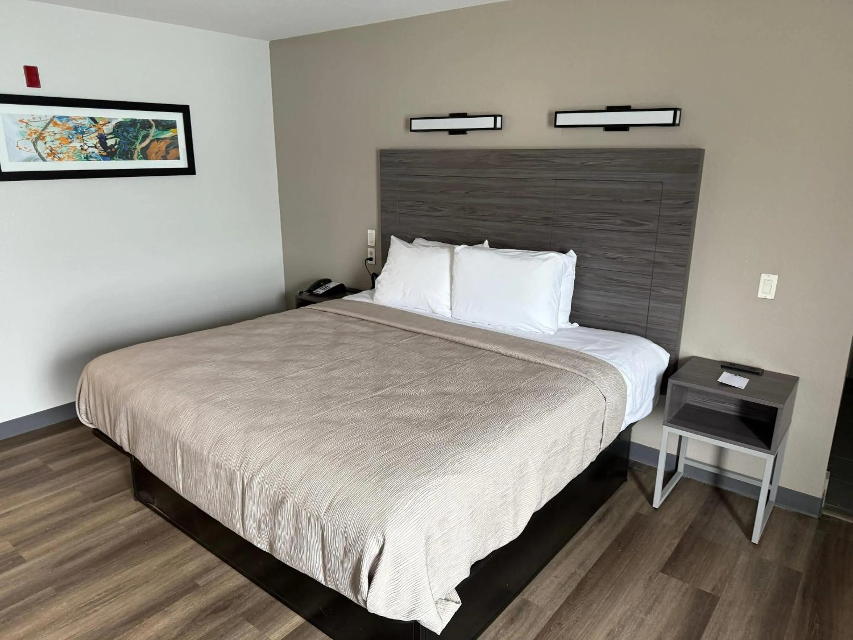 Bedroom, Bed in Quality Inn & Suites Biloxi - Ocean Springs
