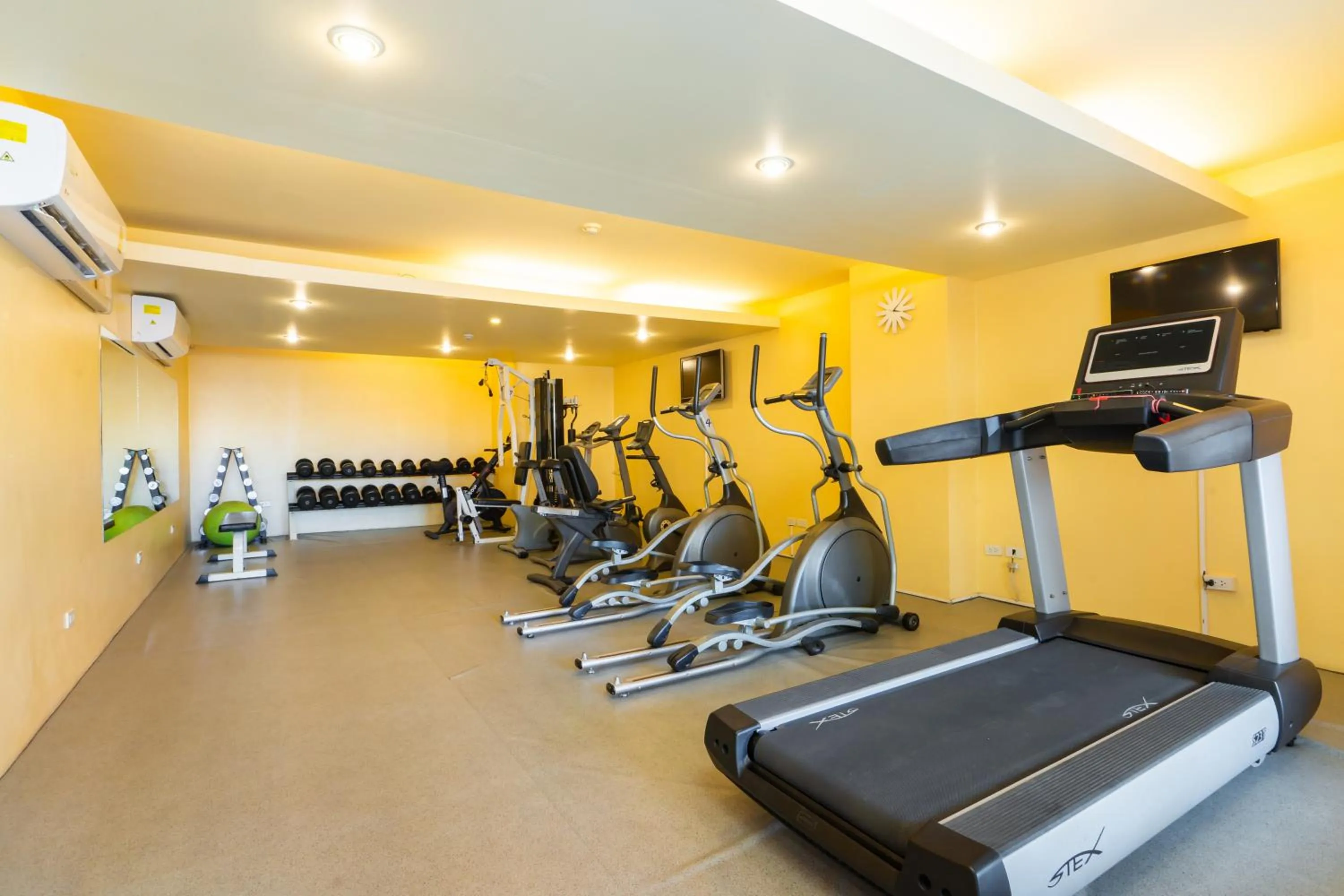 Fitness centre/facilities in Bella Villa Metro