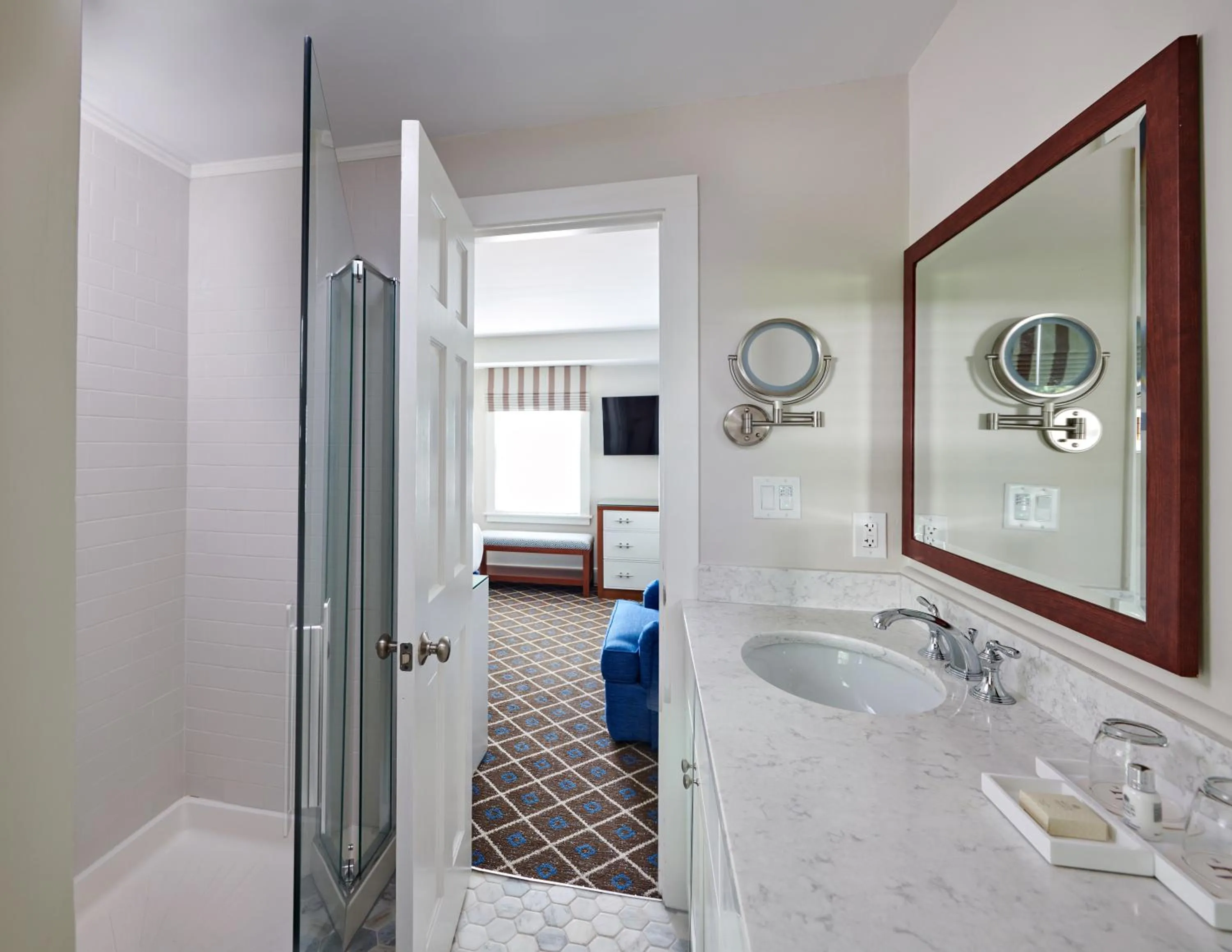 Bathroom in Harbor View Hotel