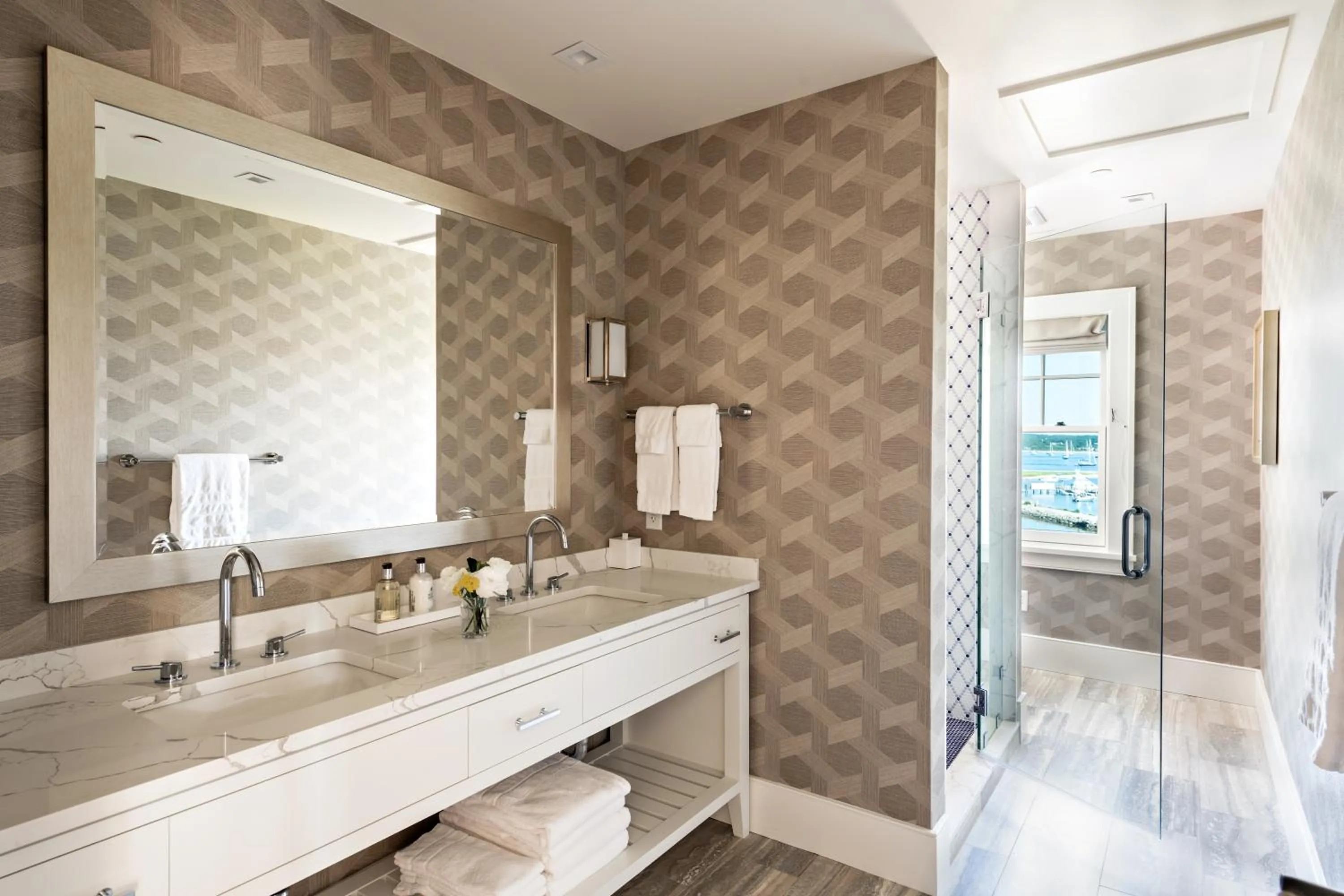 Bathroom in Harbor View Hotel