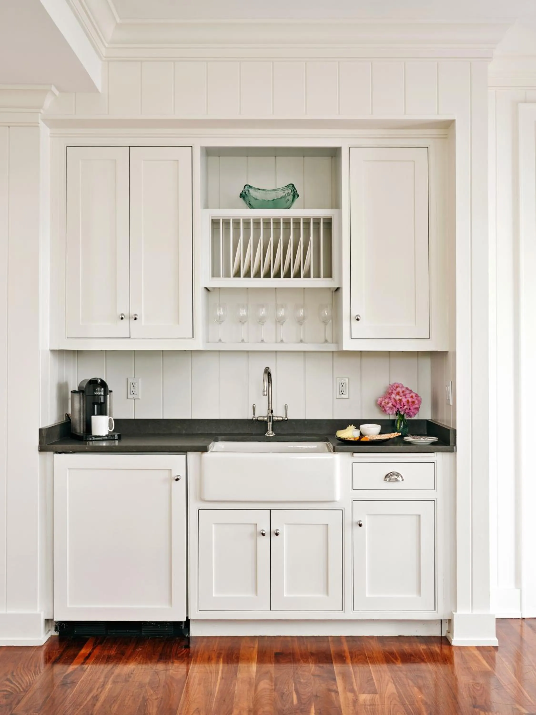 Kitchen or kitchenette in Harbor View Hotel