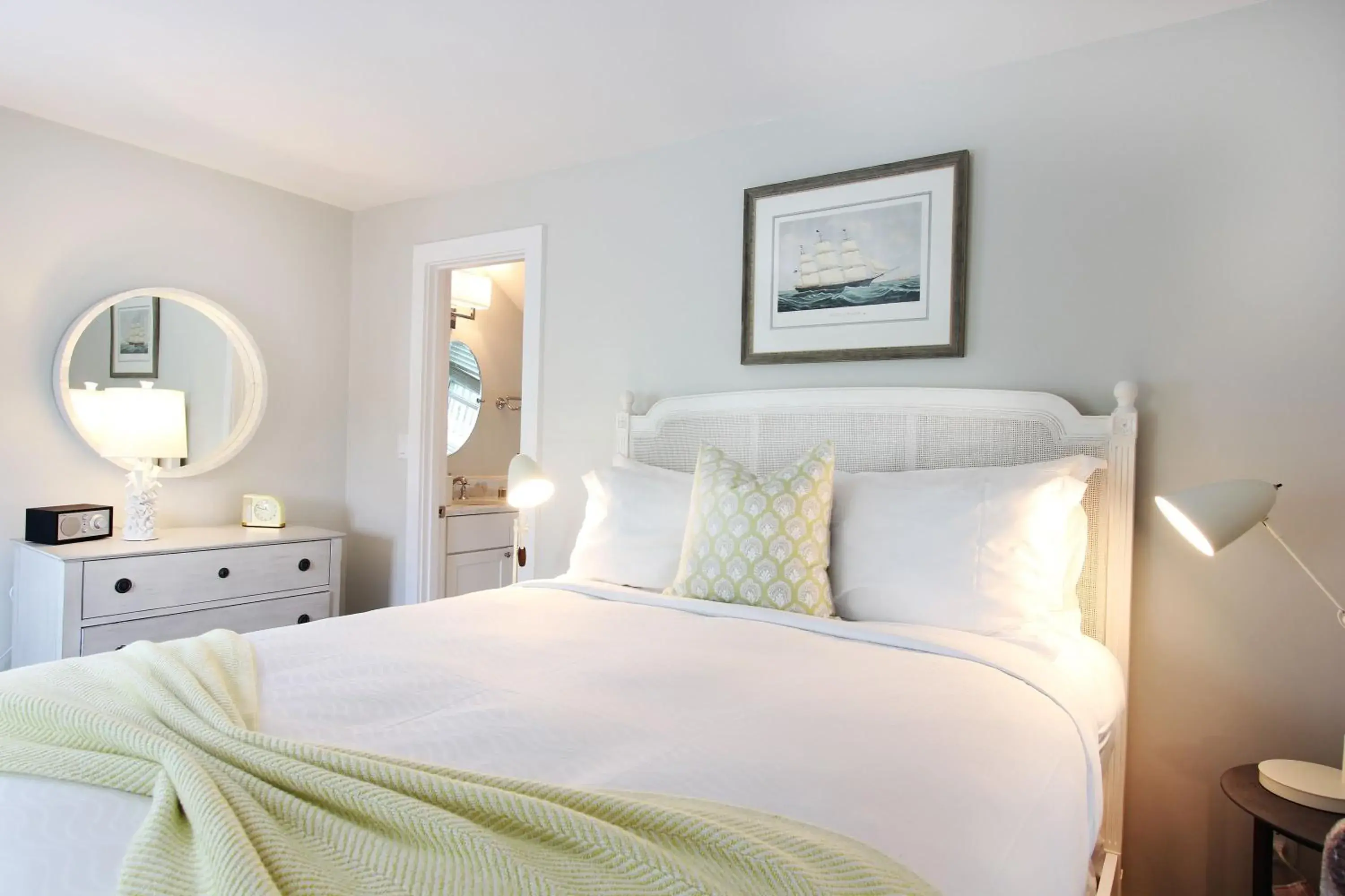 Vineyard King Guest Room in Harbor View Hotel Vineyard King Guest Room in Harbor View Hotel