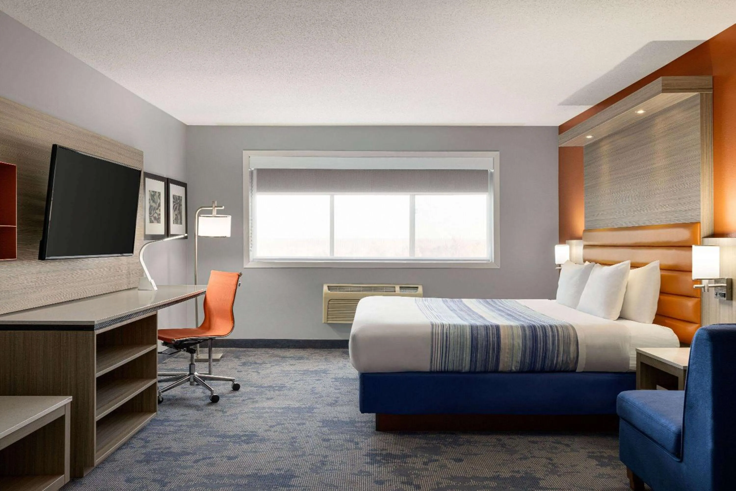 Photo of the whole room, Bed in AmericInn by Wyndham Inver Grove Heights Minneapolis
