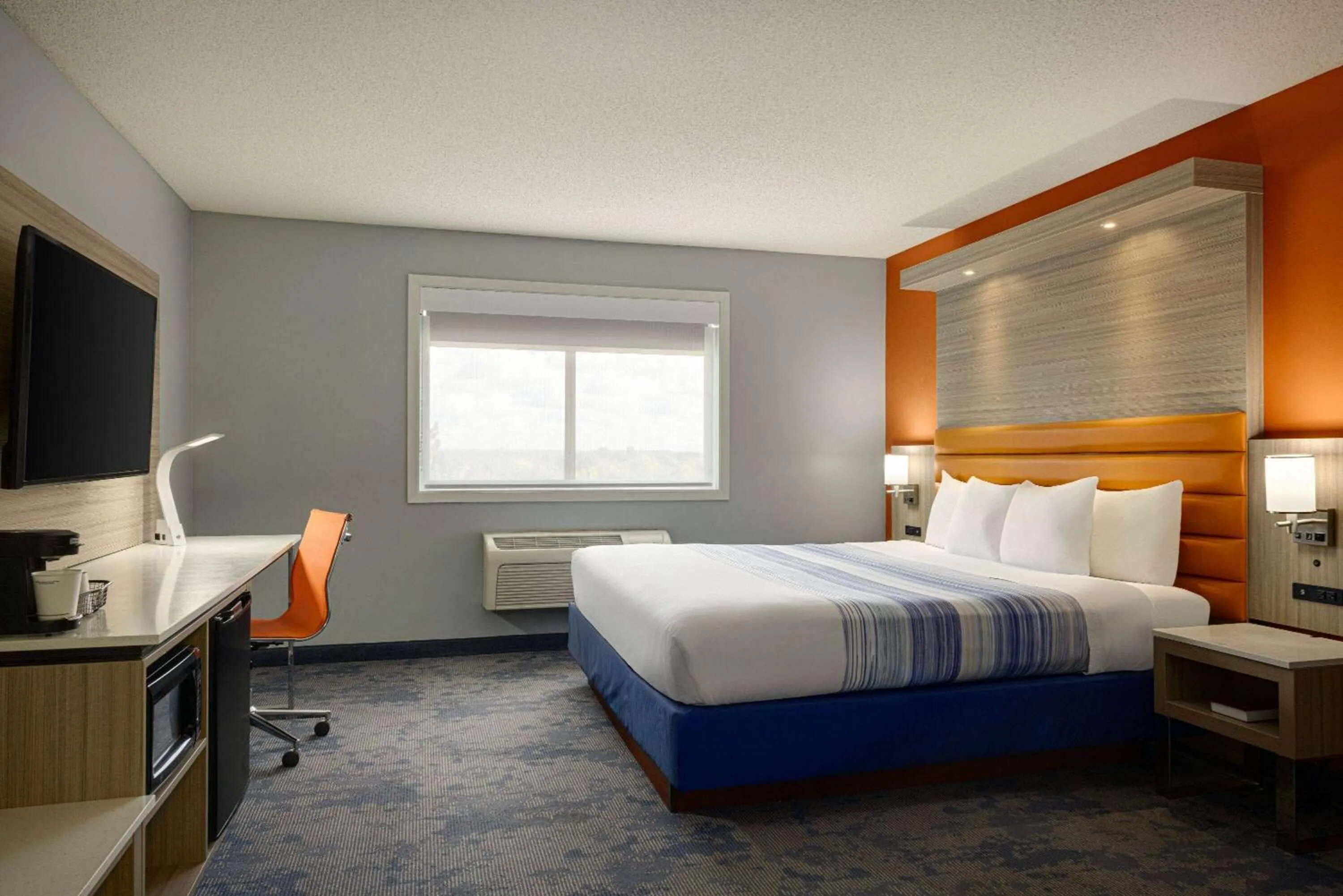 Photo of the whole room, Bed in AmericInn by Wyndham Inver Grove Heights Minneapolis
