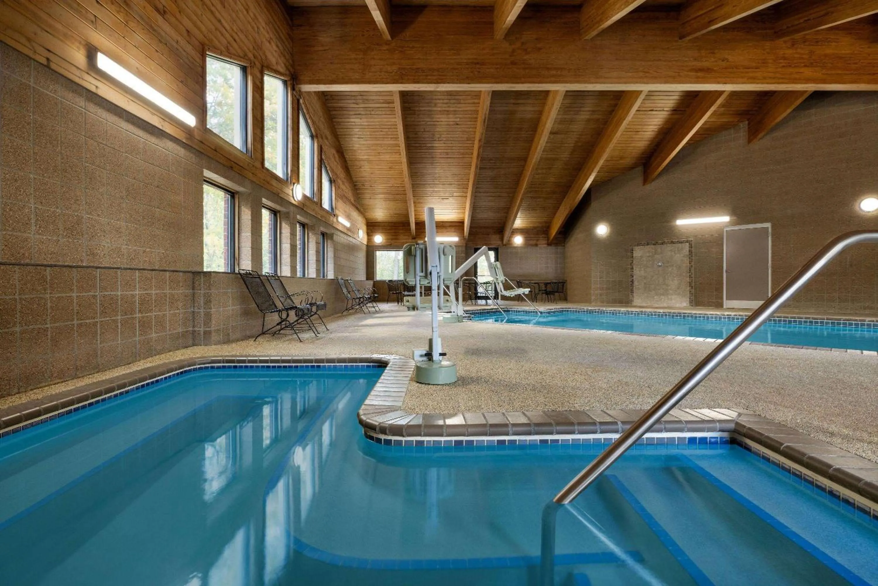 Hot Tub in AmericInn by Wyndham Inver Grove Heights Minneapolis