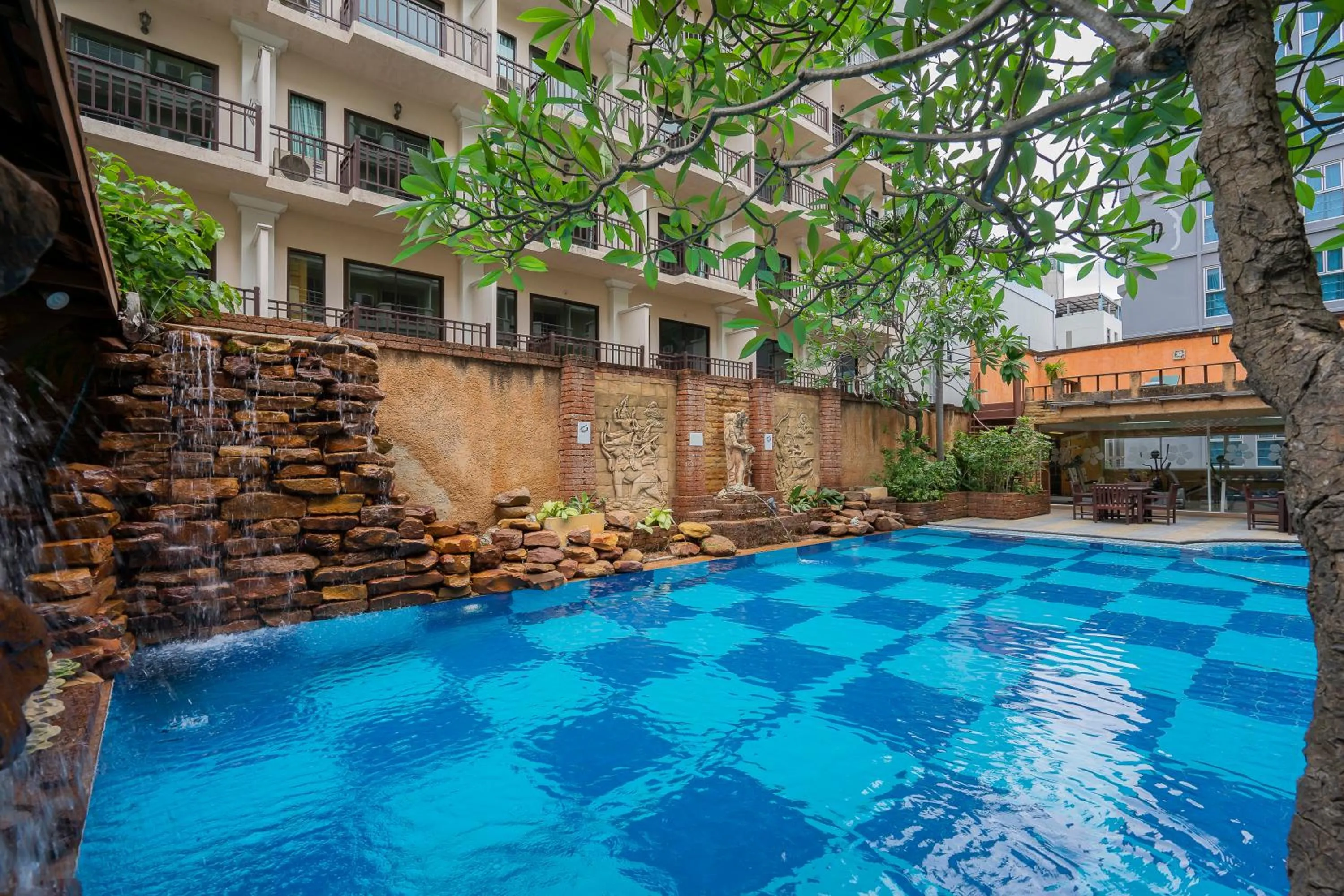 Swimming pool in Bella Villa Prima