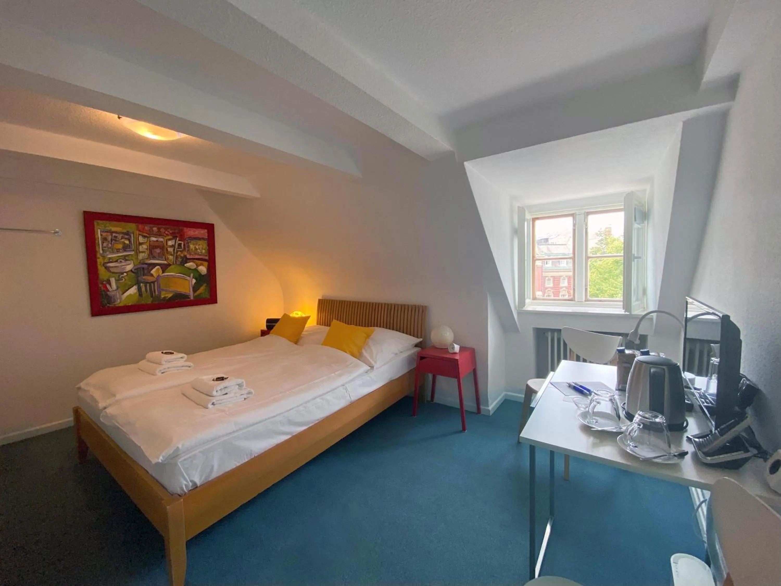 Bed in Frauenhotel Hanseatin - Women Only