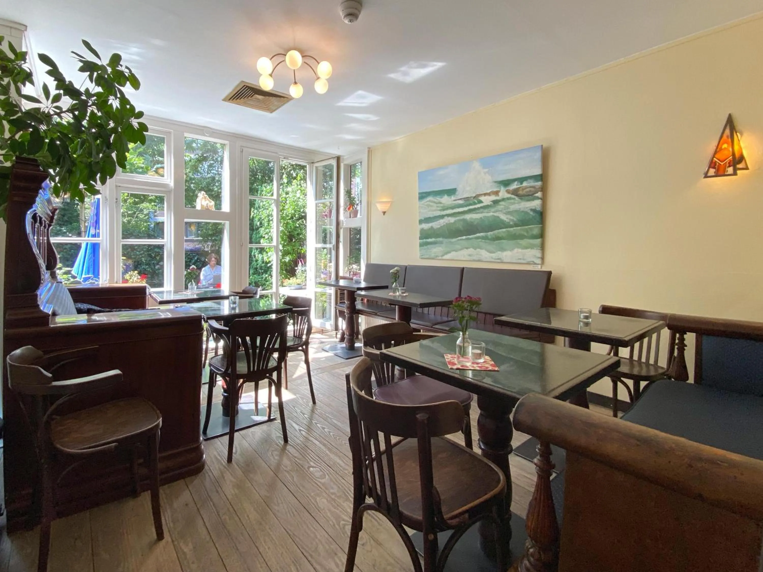 Breakfast in Frauenhotel Hanseatin - Women Only