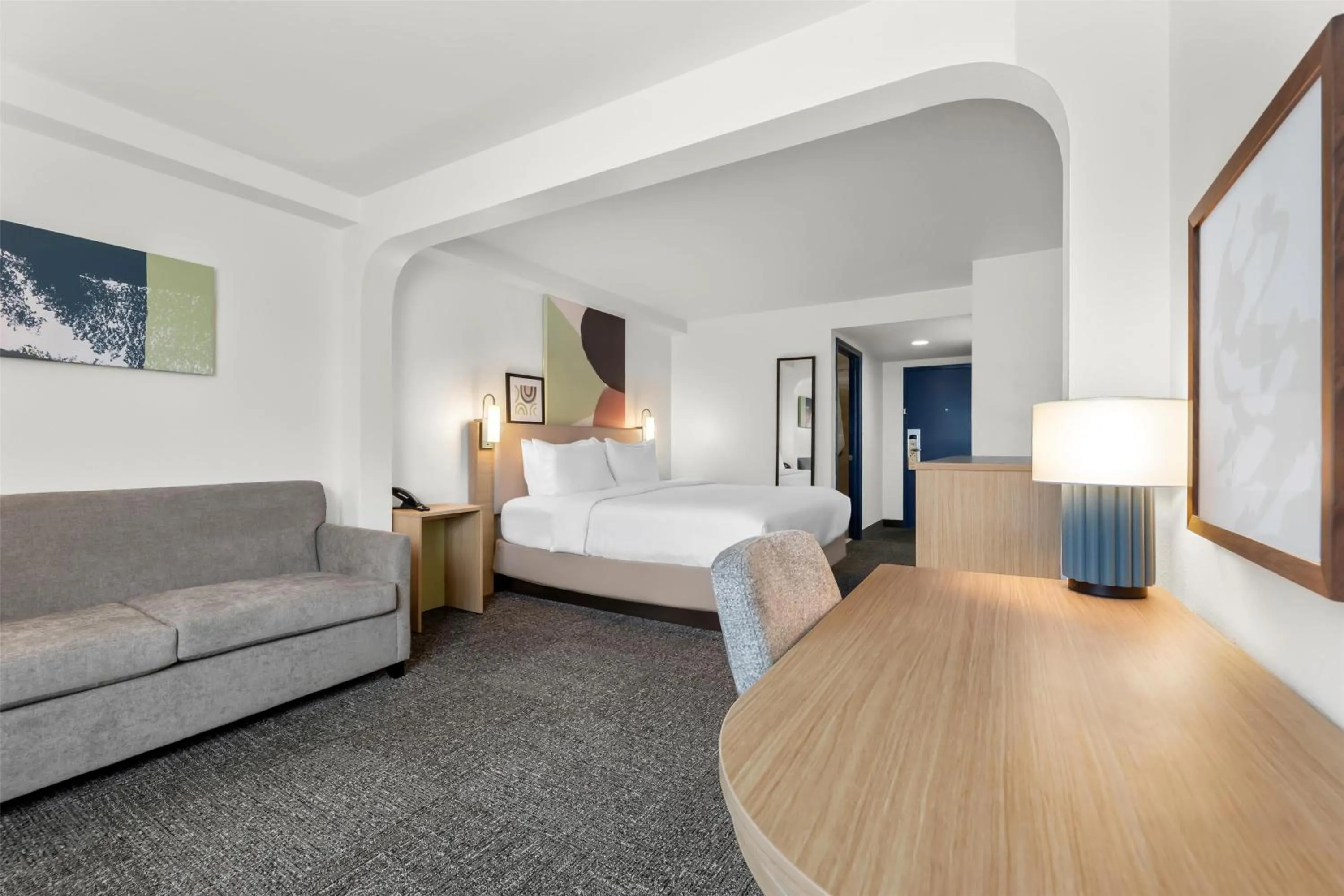 Living room, Bed in Spark By Hilton Biloxi Ocean Springs