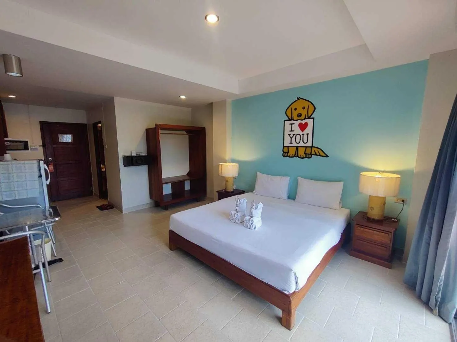 Photo of the whole room, Bed in Bella Villa Pattaya 3rd Road