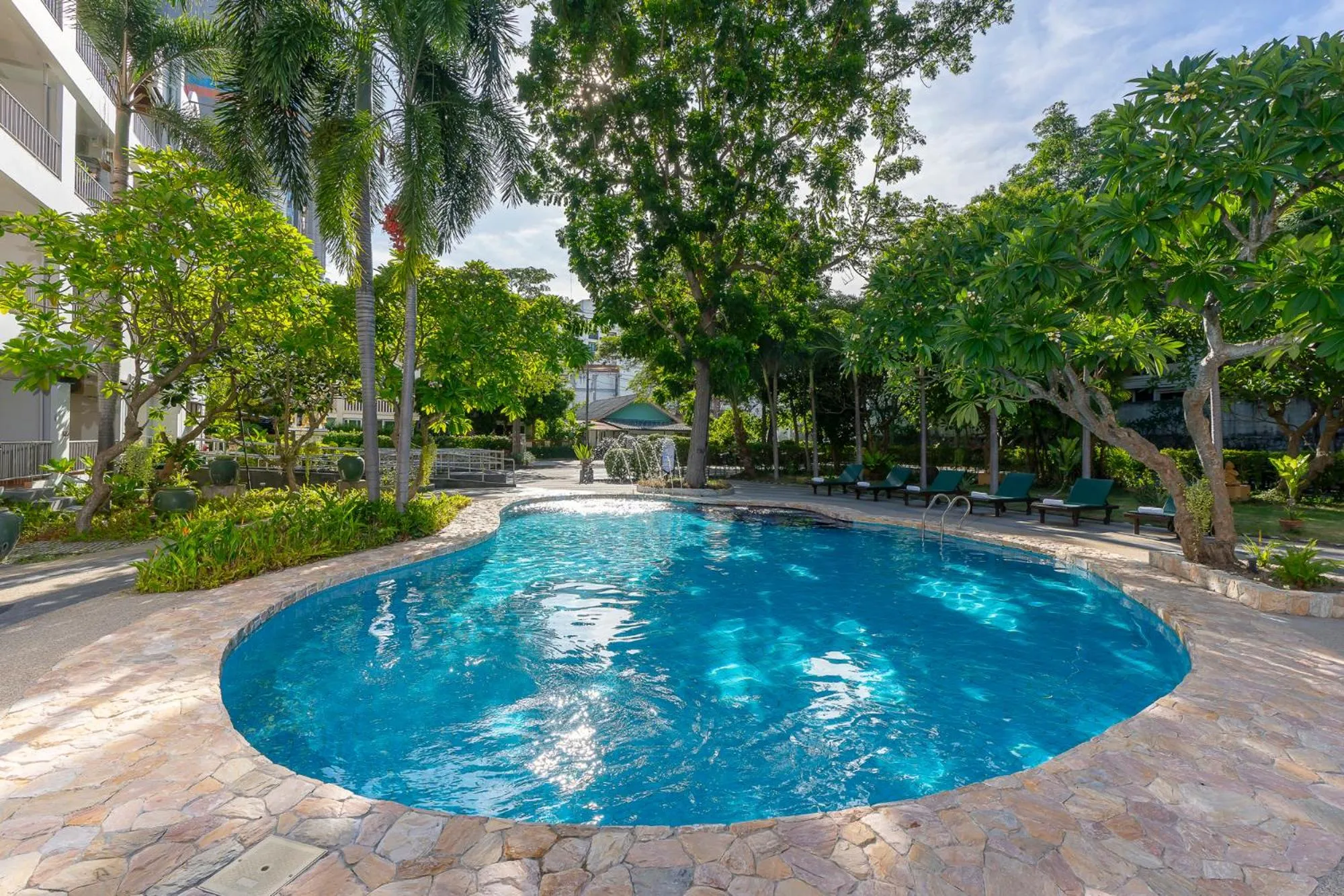 Swimming pool in Bella Villa Pattaya 3rd Road