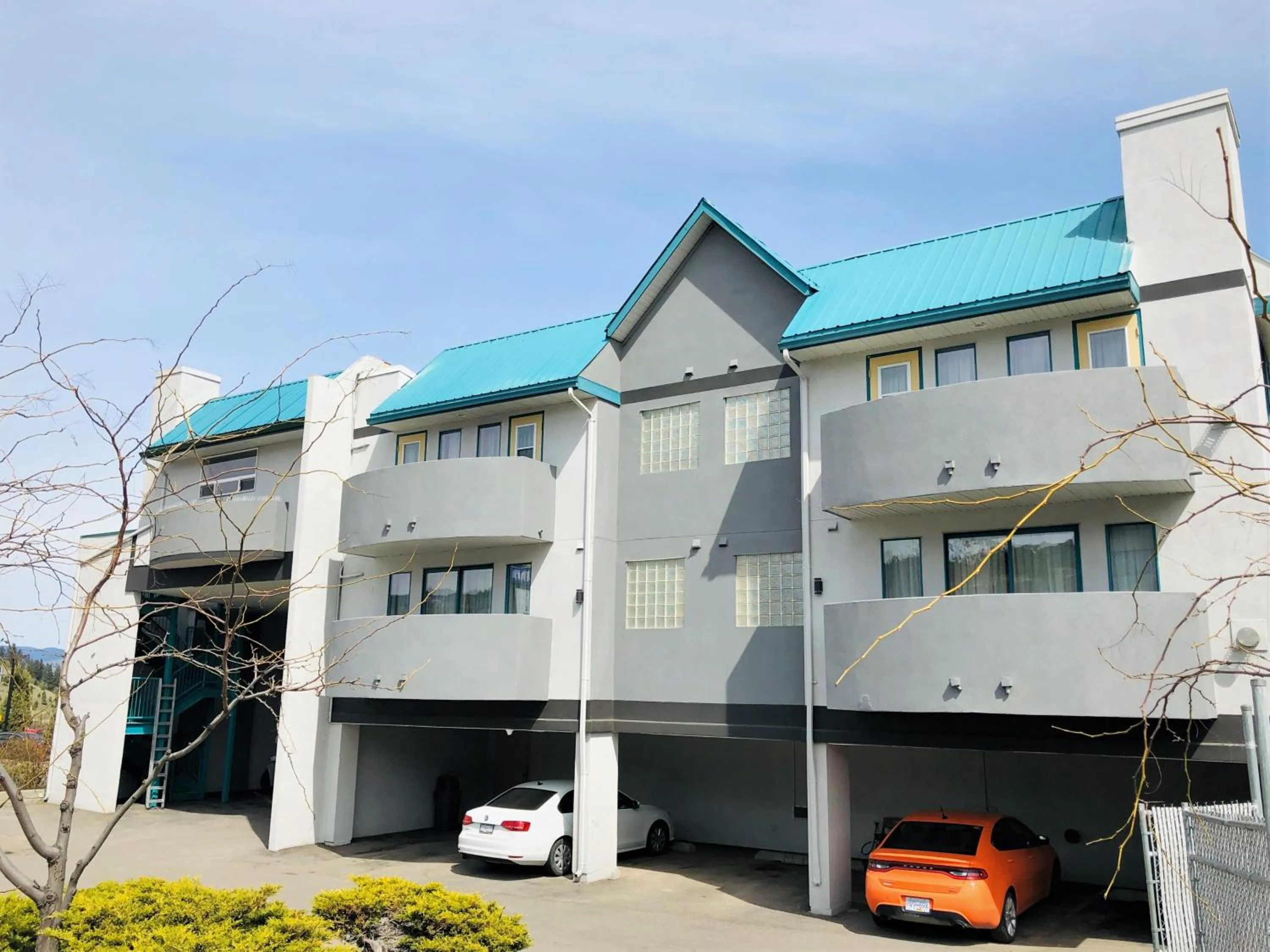 Property building in Days Inn by Wyndham Kamloops BC