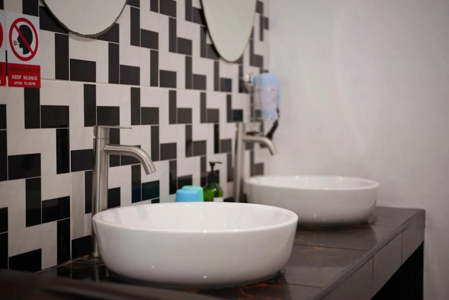 Bathroom in Phannarai House