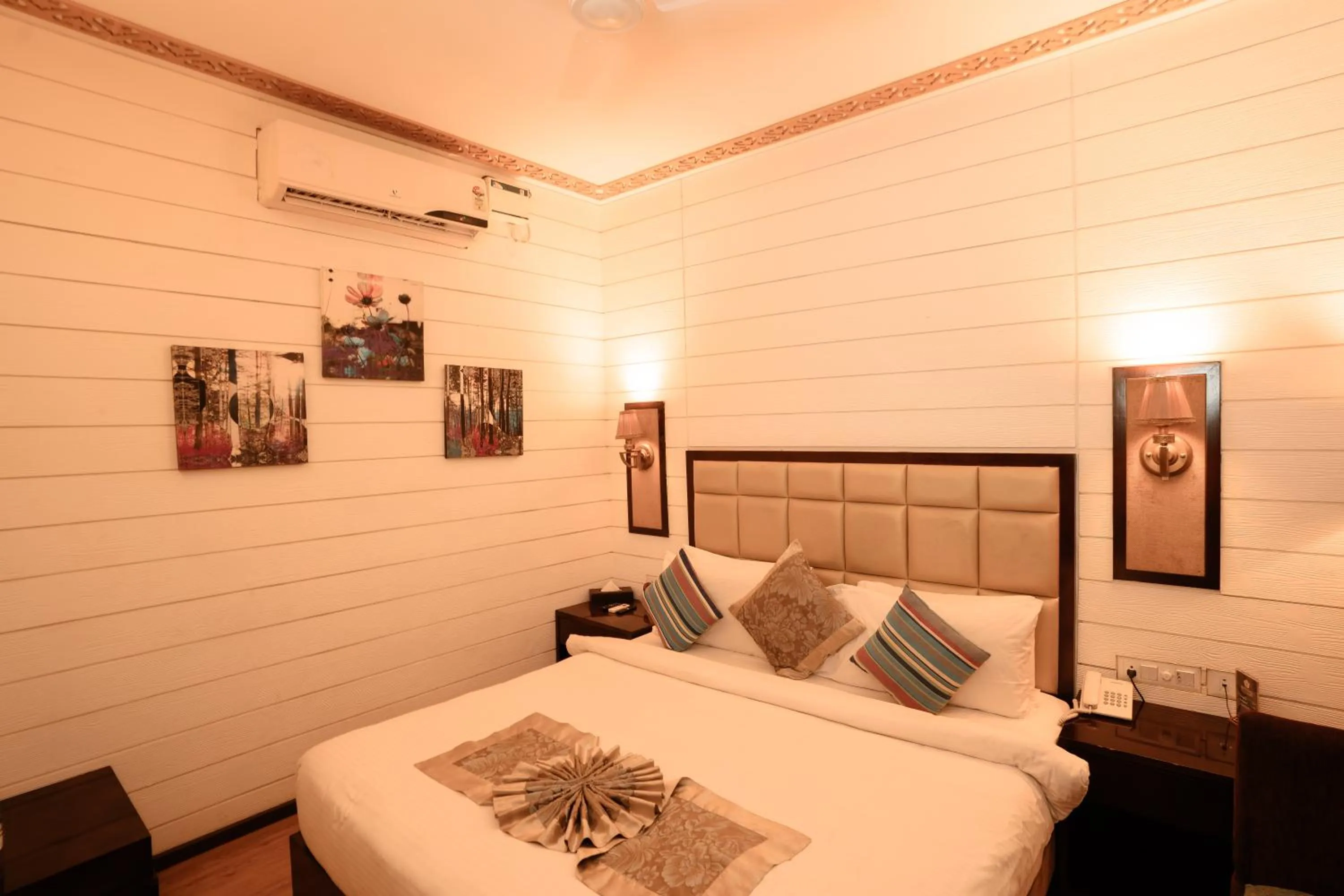 Bed in Sinon Baga Retreat