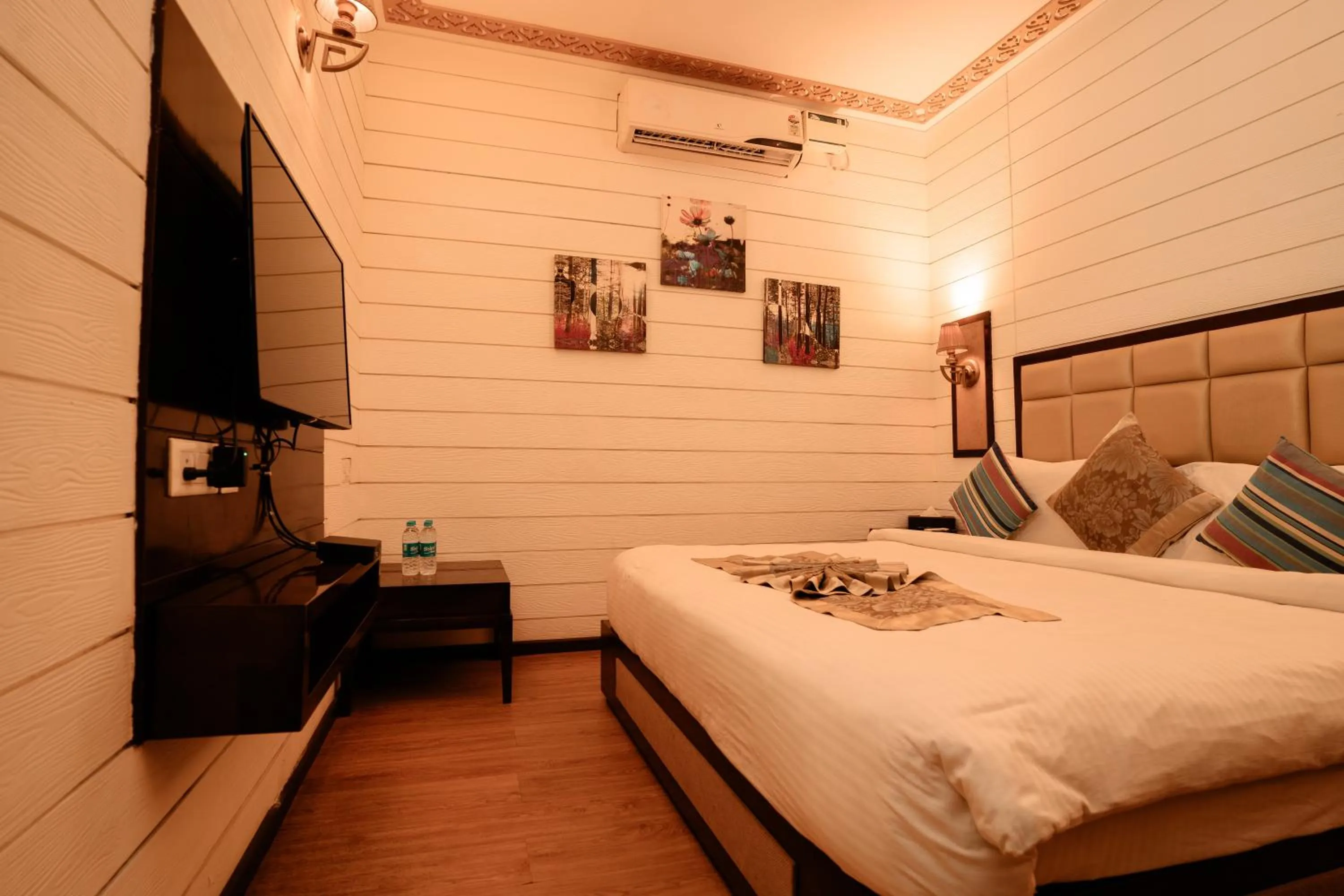 Bedroom, Bed in Sinon Baga Retreat