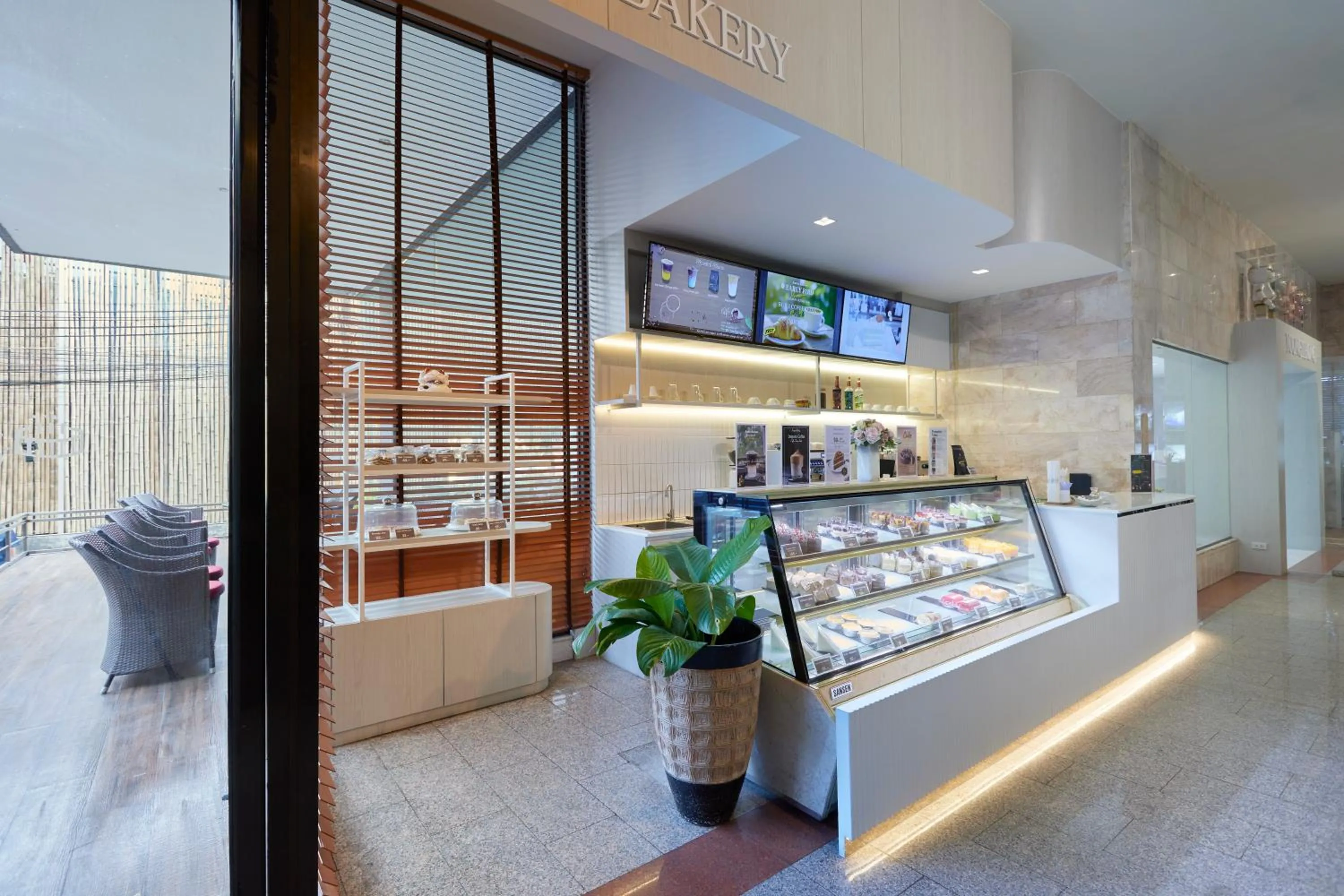 Area and facilities in The Four Wings Hotel Bangkok