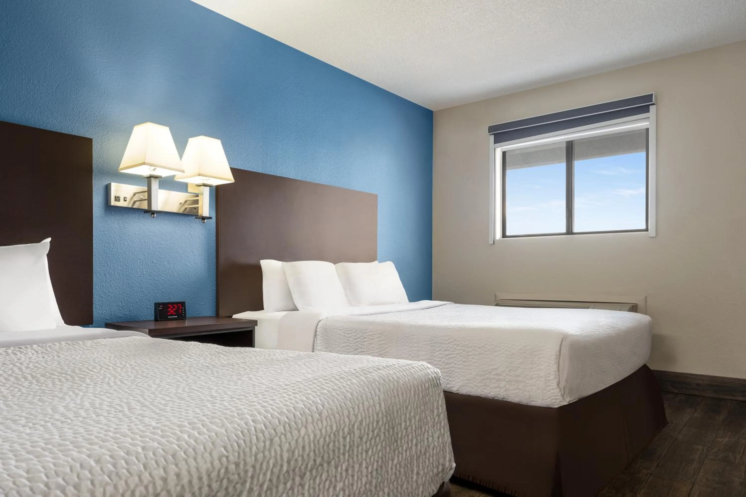 Bedroom, Bed in Baymont by Wyndham Kingman