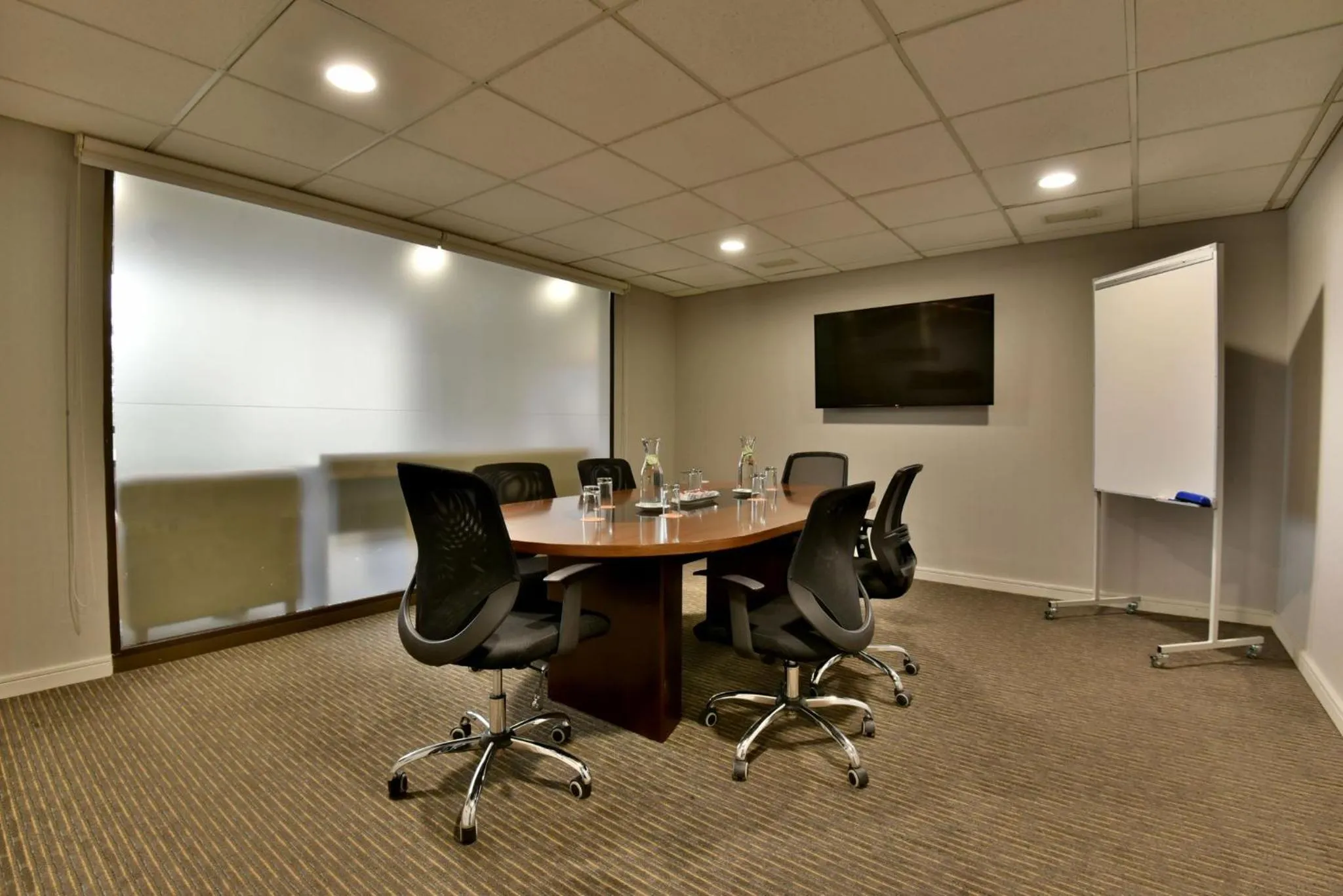 Meeting/conference room in Holiday Inn Express - Concepcion by IHG