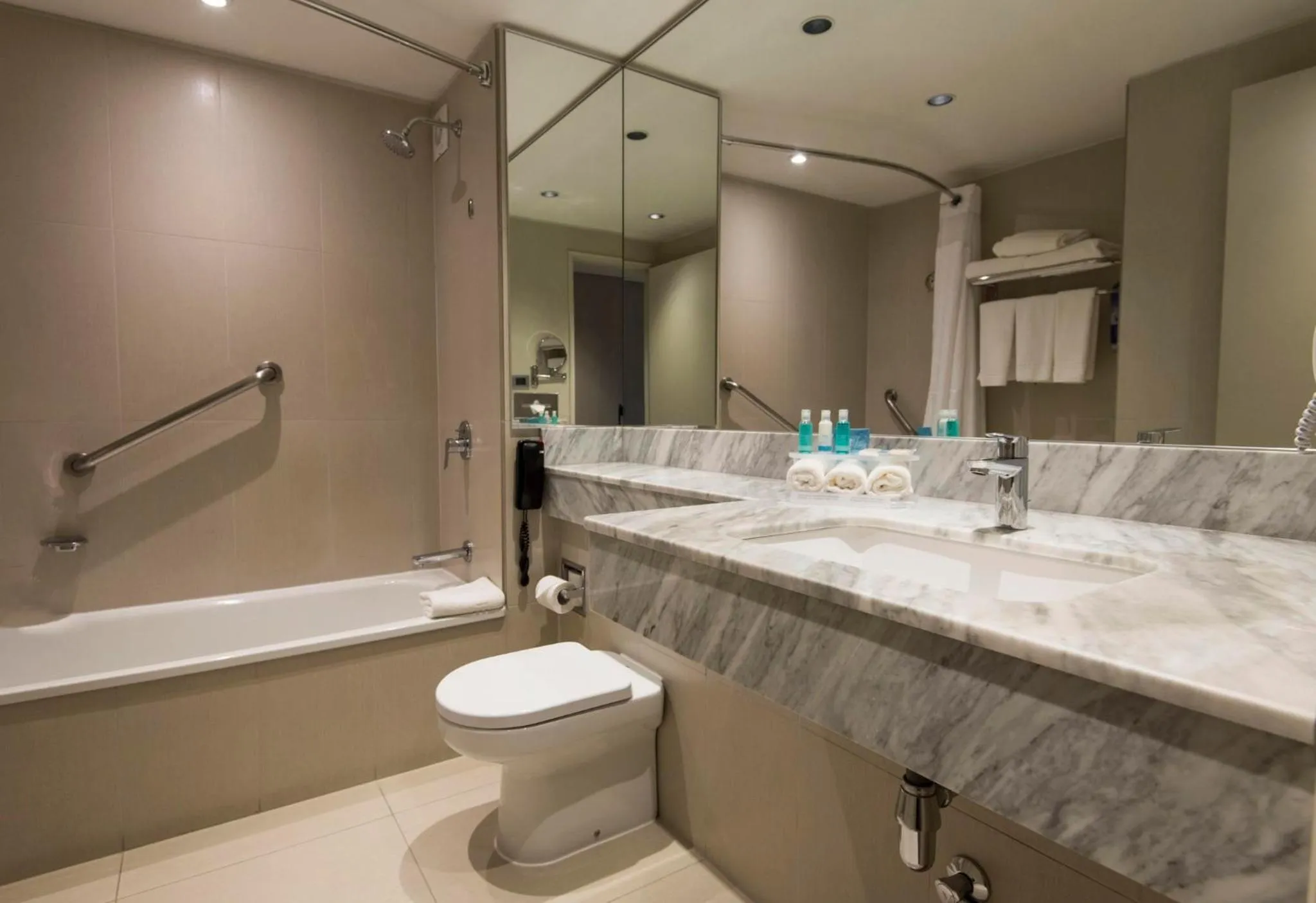 Bathroom in Holiday Inn Express - Concepcion by IHG