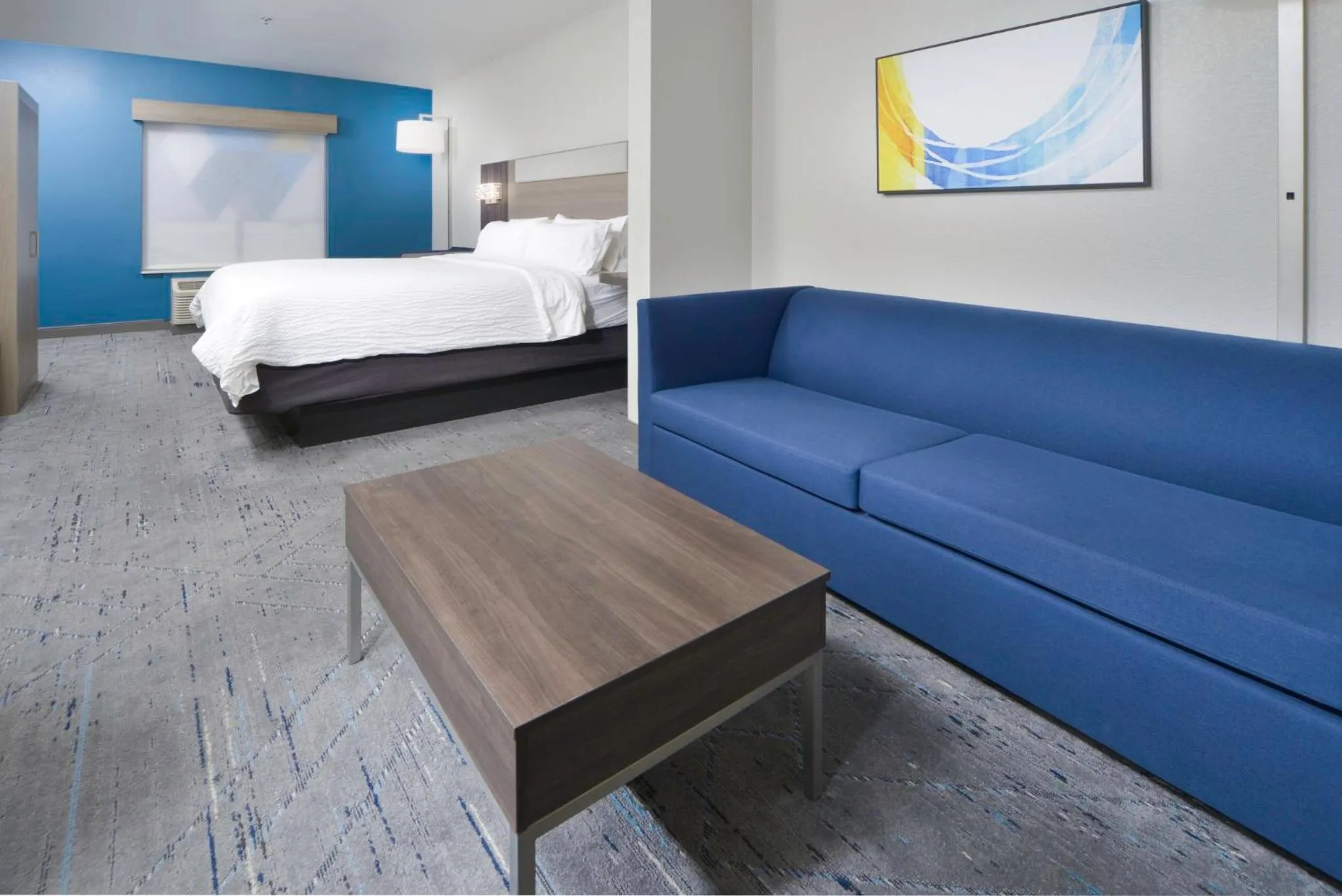 Photo of the whole room, Bed in Holiday Inn Express Conway by IHG