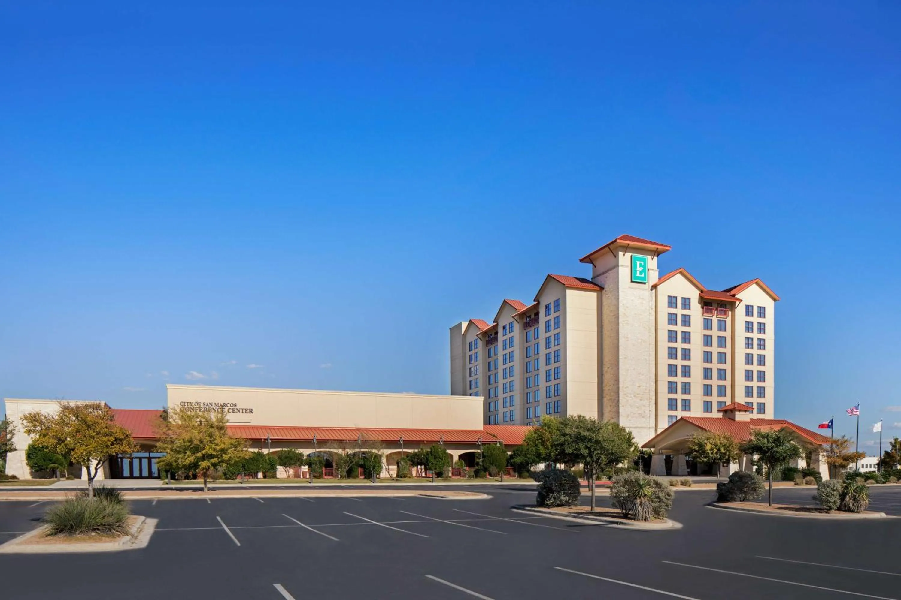 Property building in Embassy Suites San Marcos Hotel Conference Center
