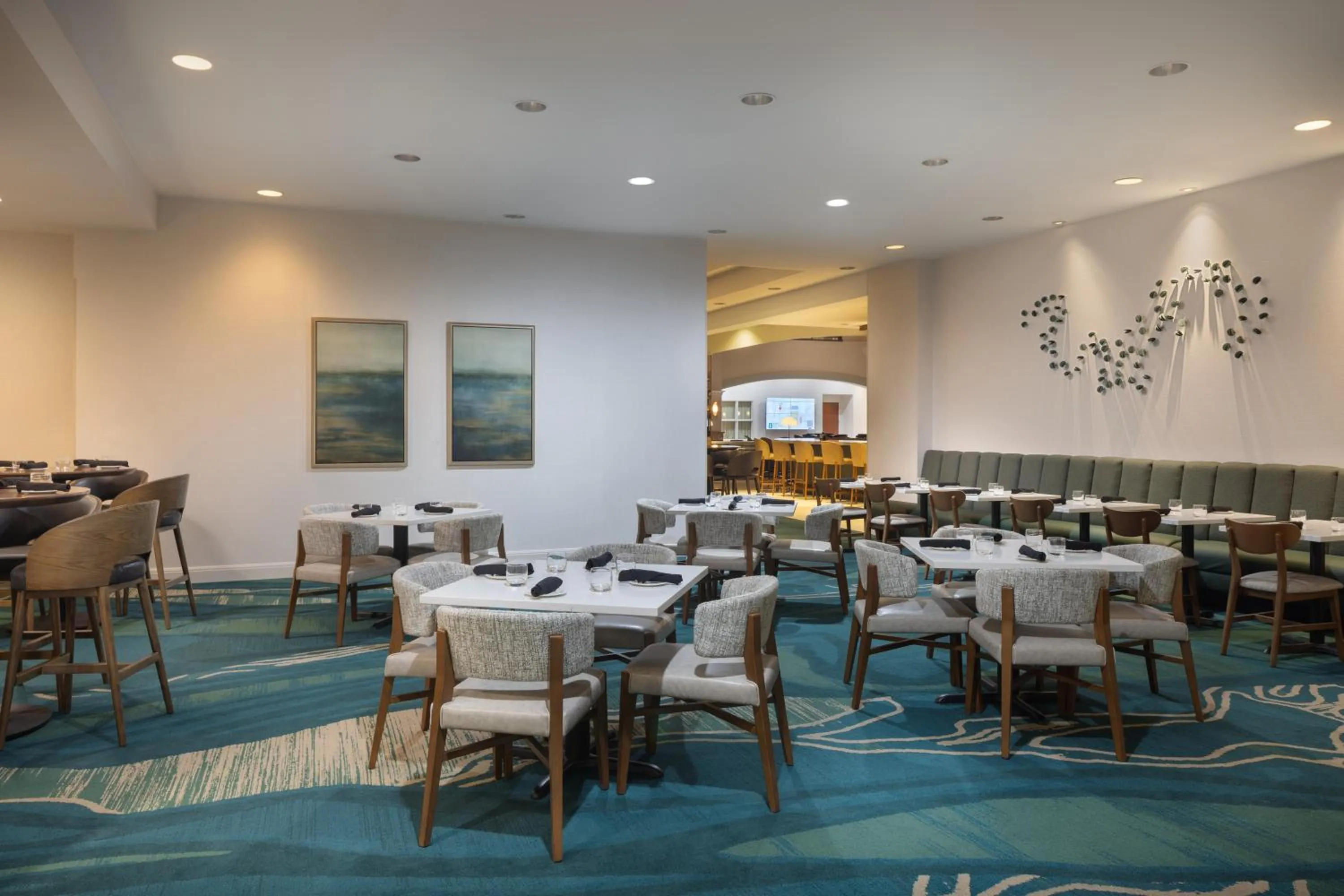 Dining area in Embassy Suites San Marcos Hotel Conference Center