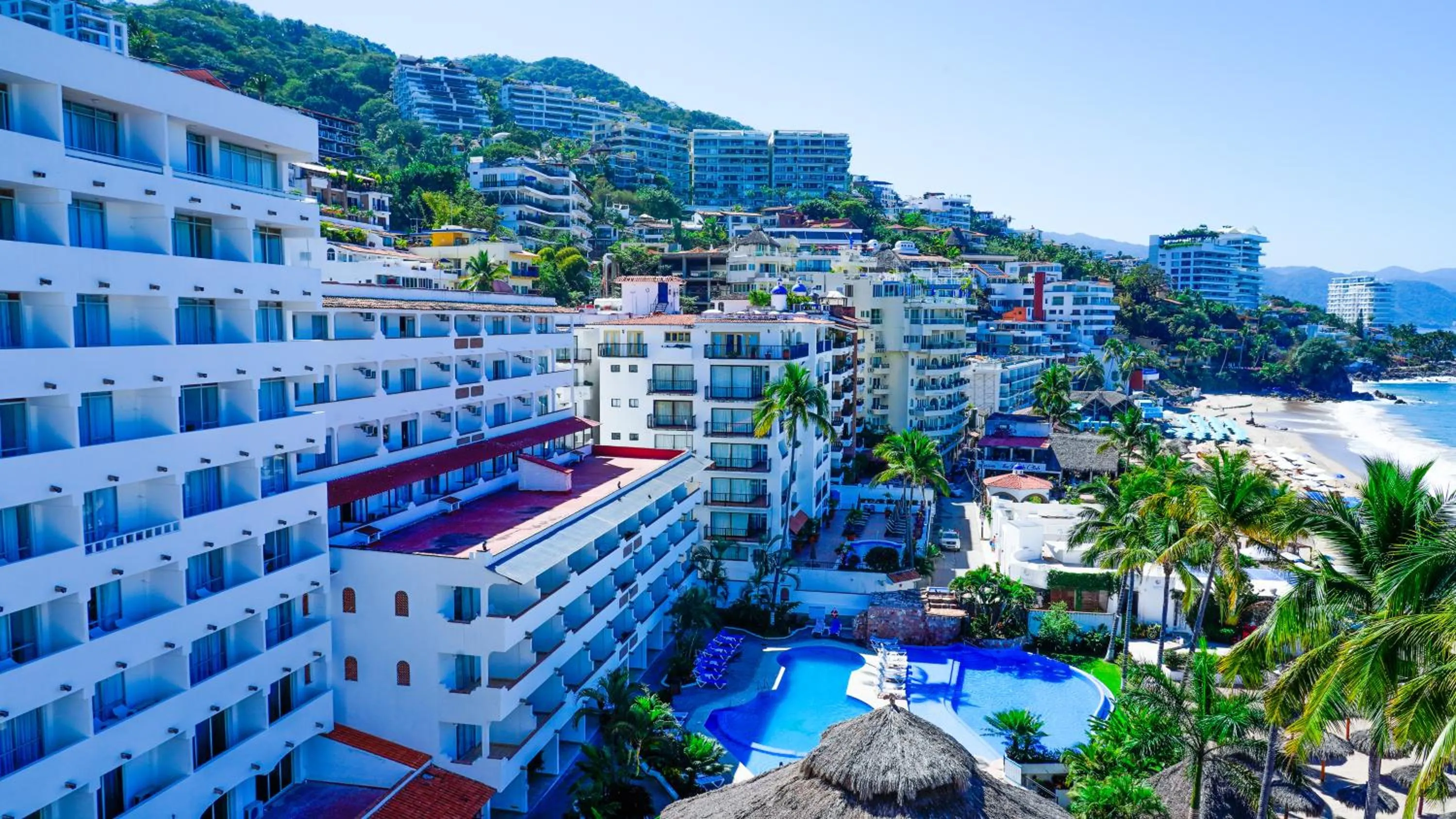 Property building in Tropicana Hotel Puerto Vallarta